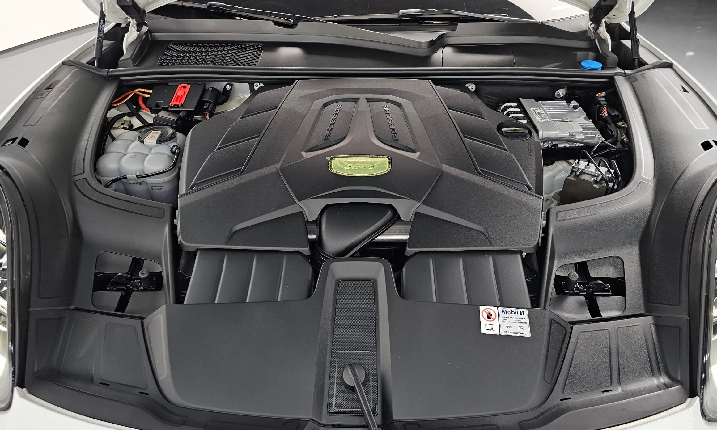 Porsche Cayenne (PO536) превью 6