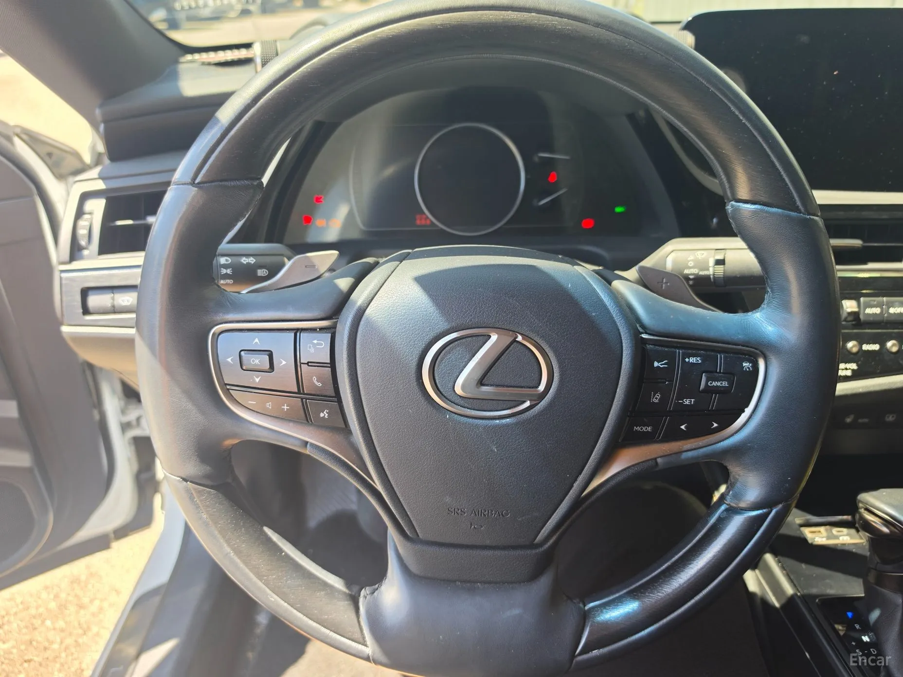 Lexus ES300h 7th Generation превью 8