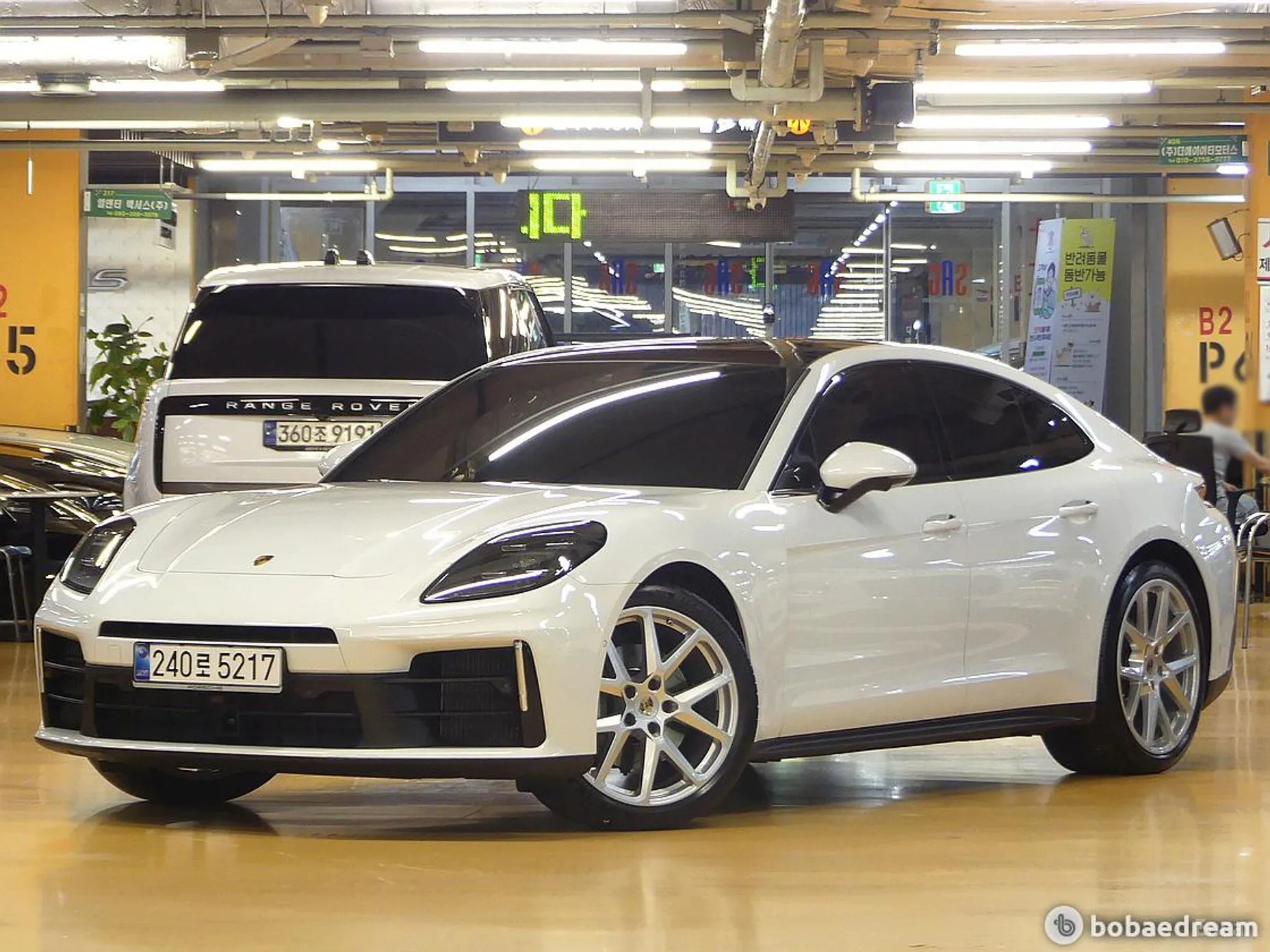 Porsche Panamera (976)