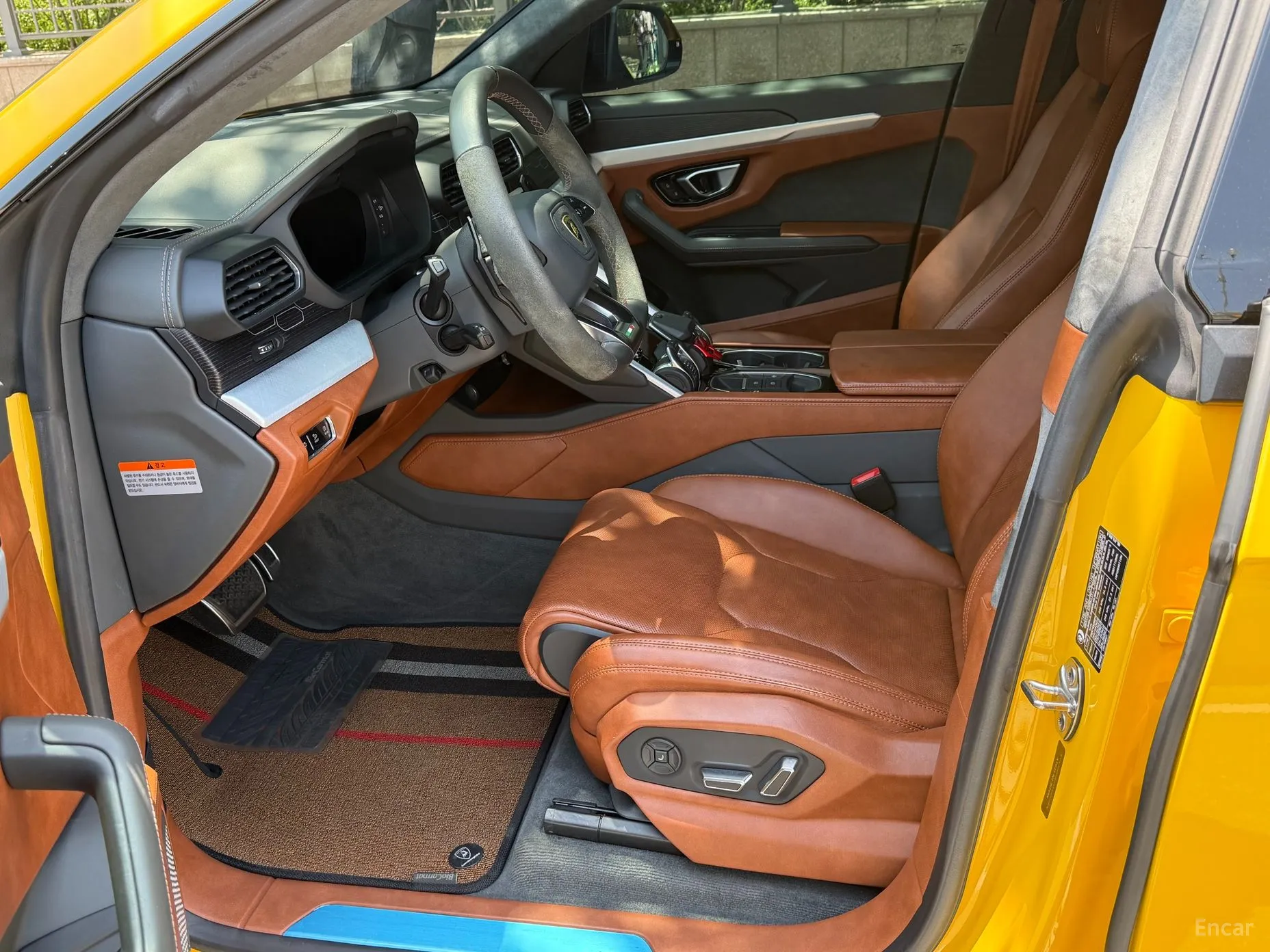 Lamborghini Urus превью 6