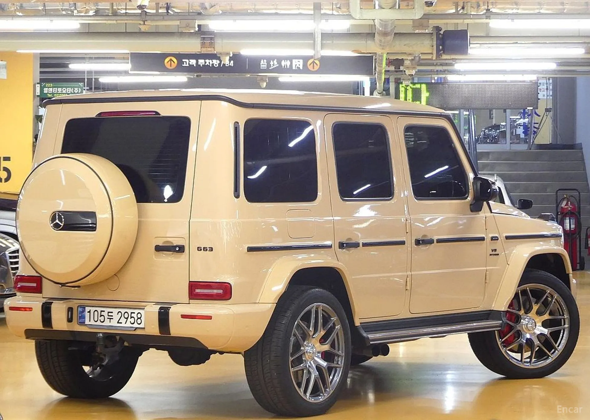 Mercedes Benz G-Class W463b