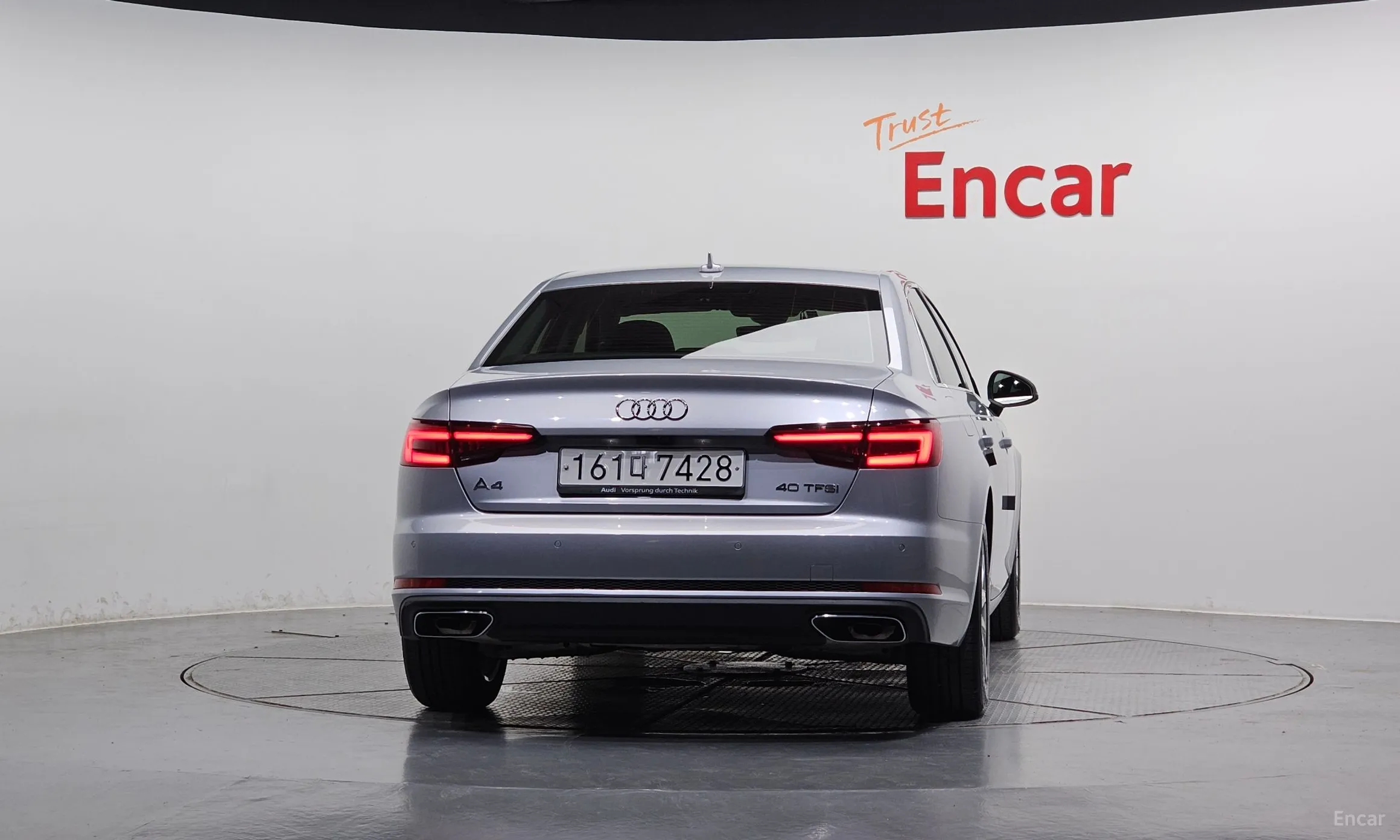 Audi A4 (B9) превью 4