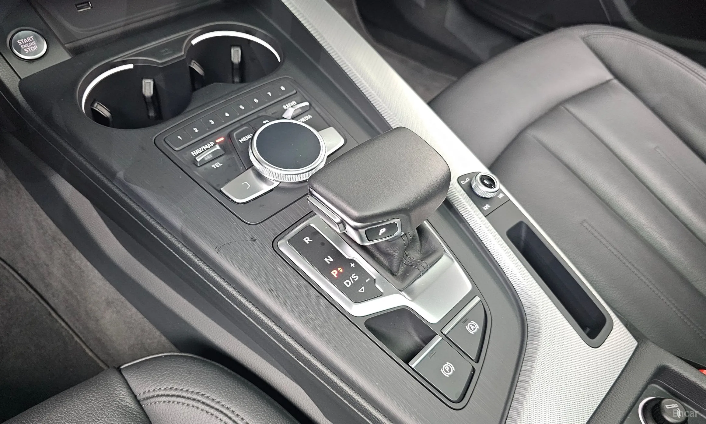 Audi A4 (B9) превью 9