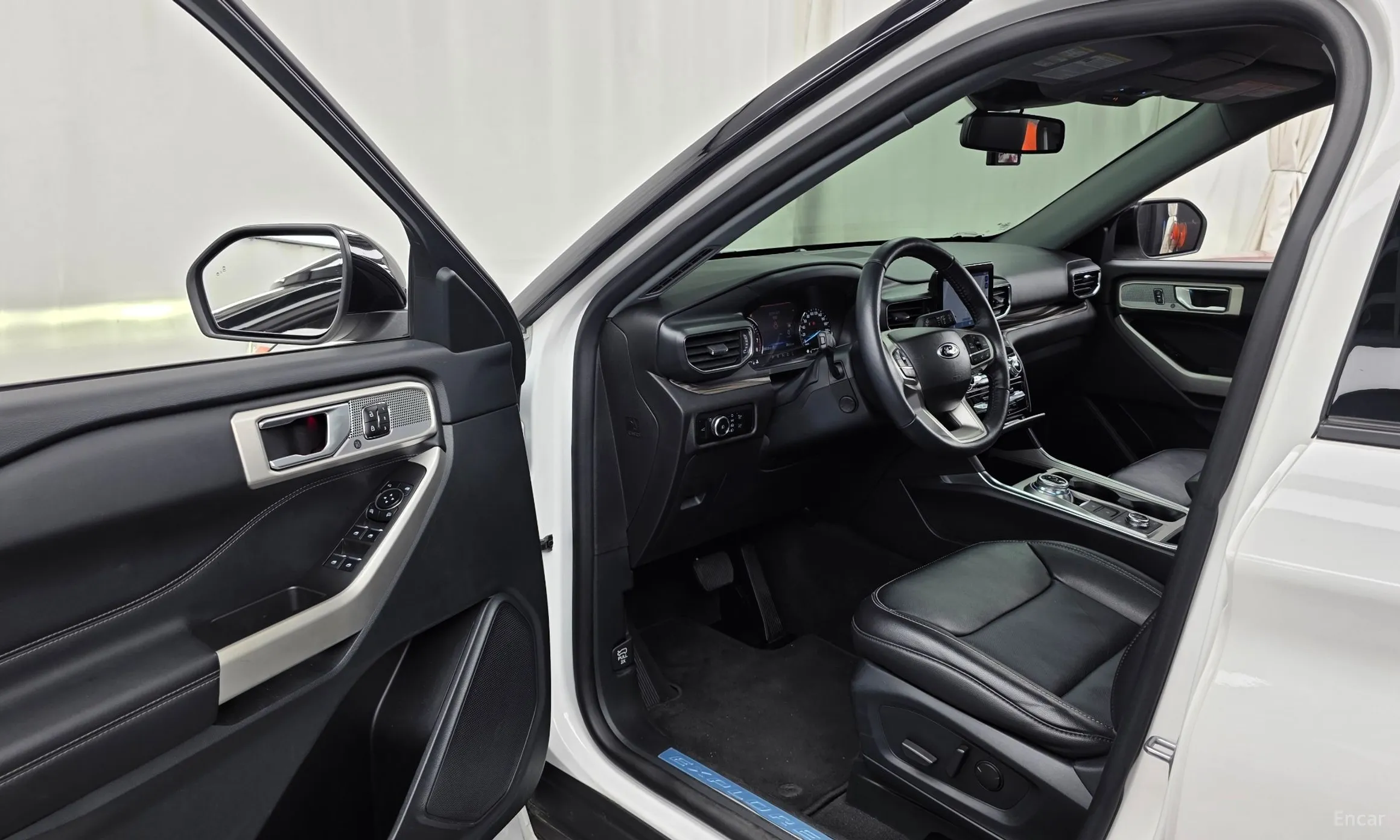 Ford Explorer 6th Generation превью 10