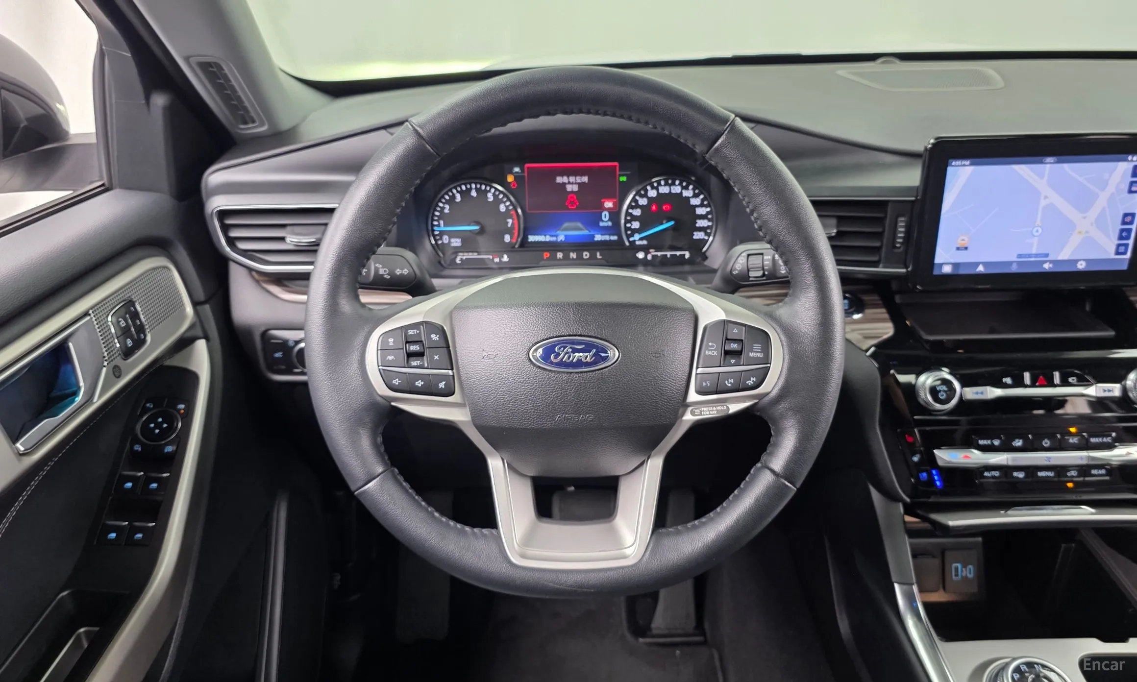 Ford Explorer 6th Generation превью 13