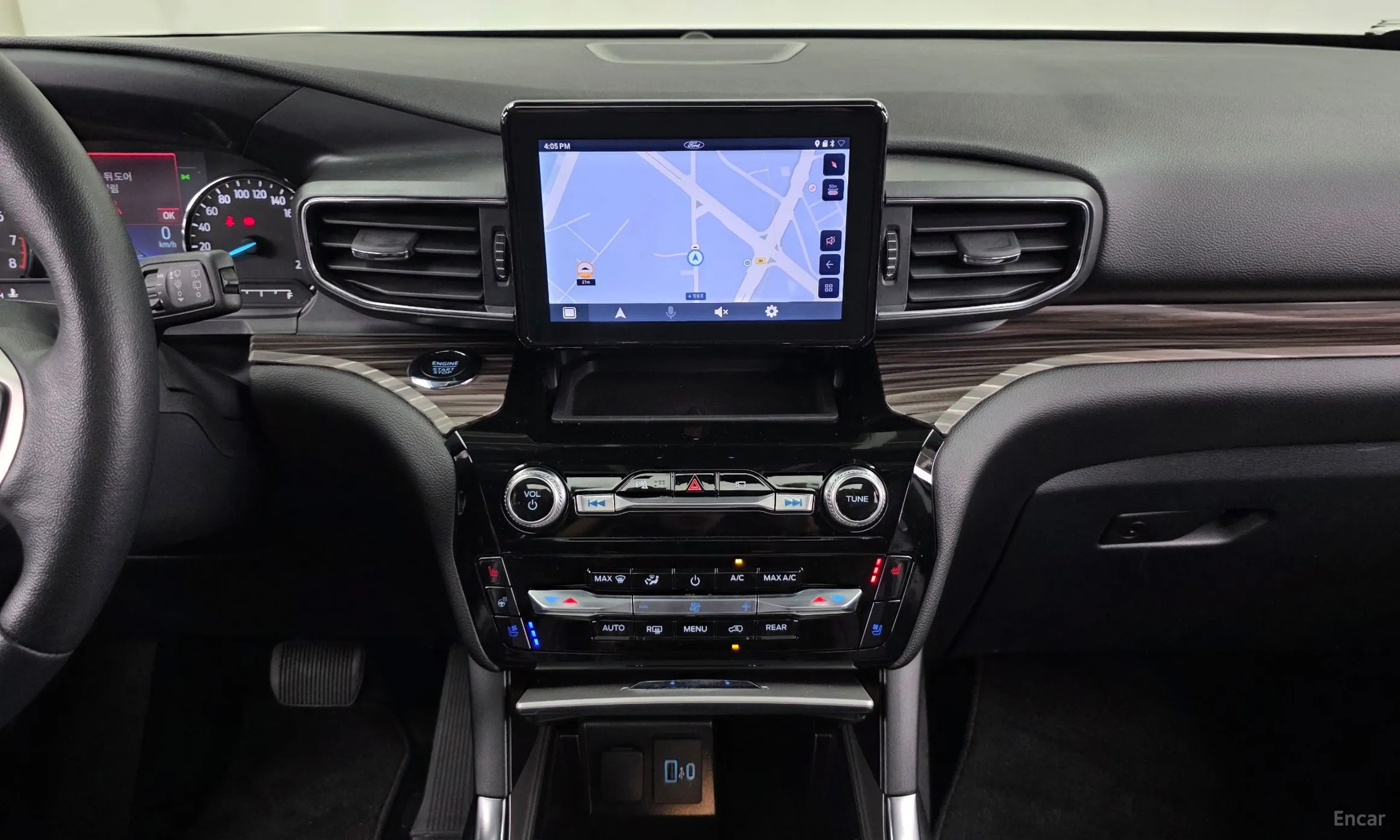 Ford Explorer 6th Generation превью 14