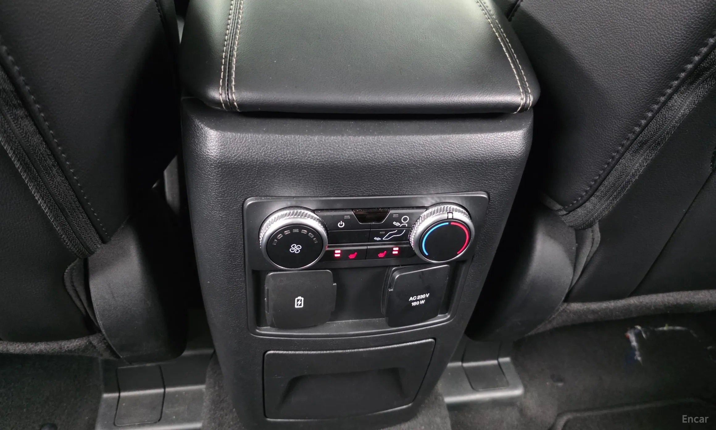 Ford Explorer 6th Generation превью 19
