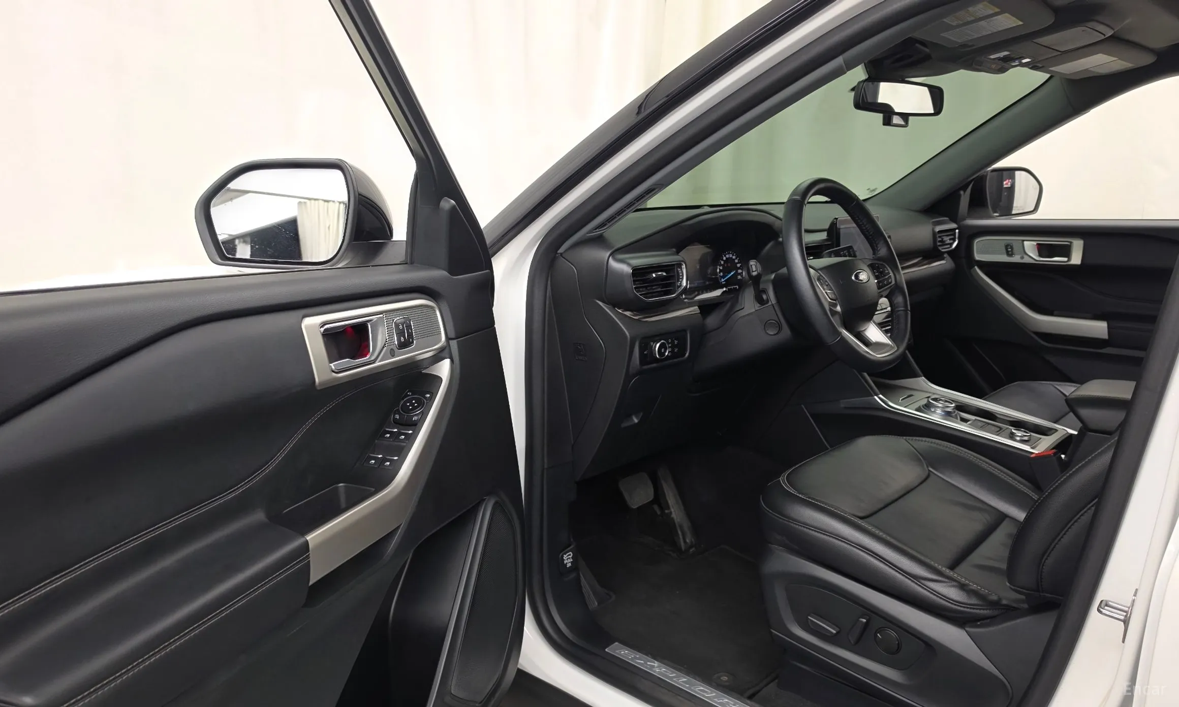 Ford Explorer 6th Generation превью 10