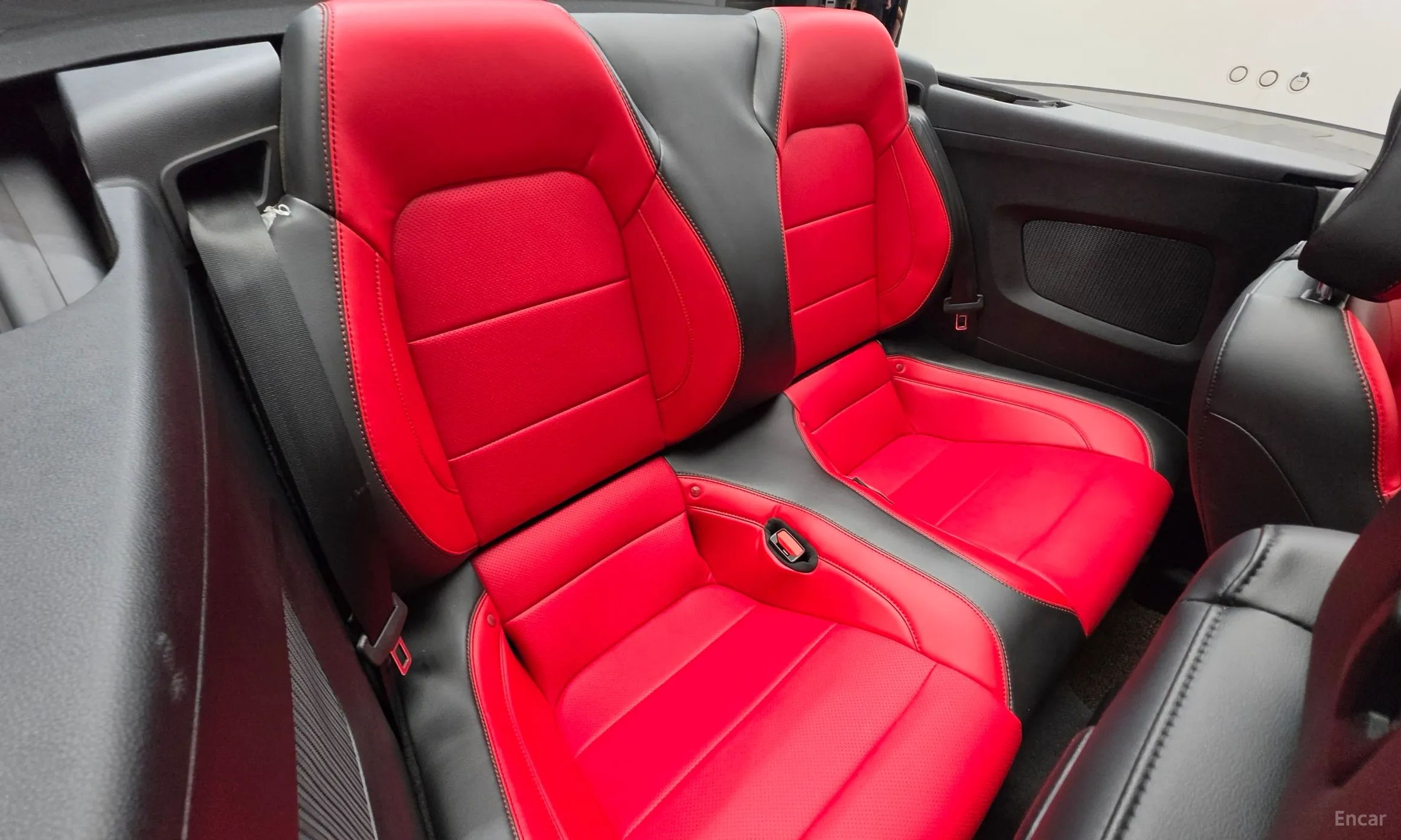 Ford Mustang превью 11