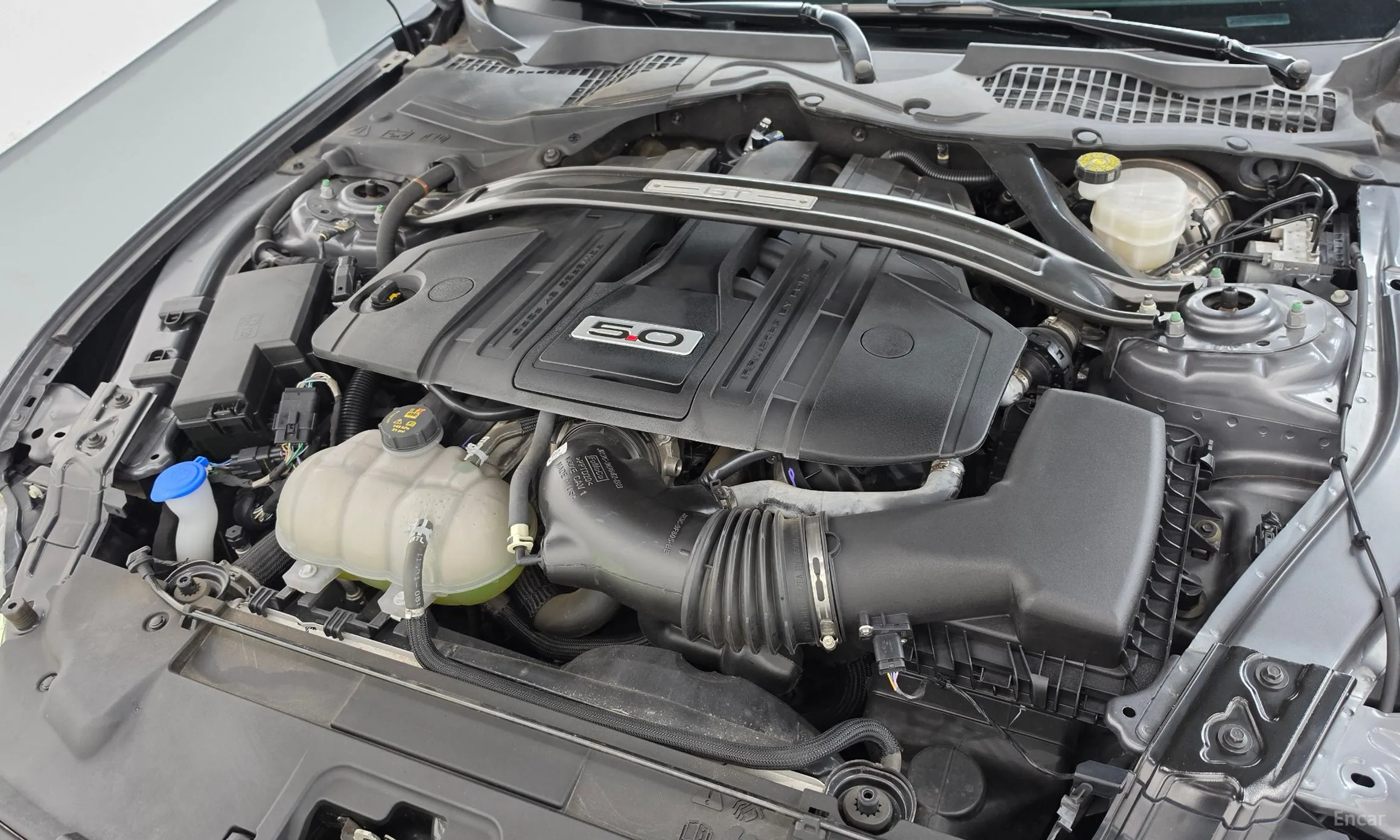 Ford Mustang превью 6