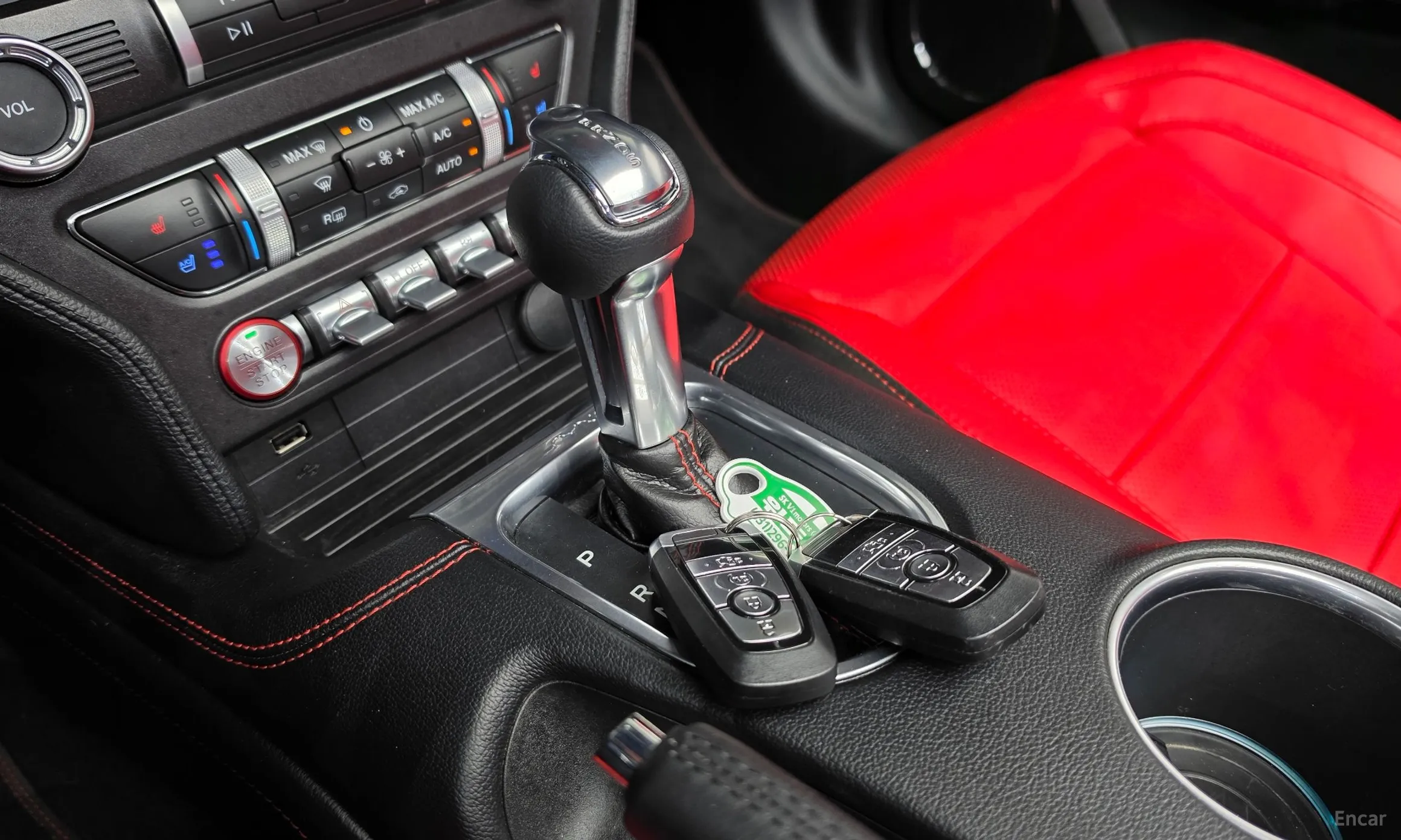 Ford Mustang превью 9