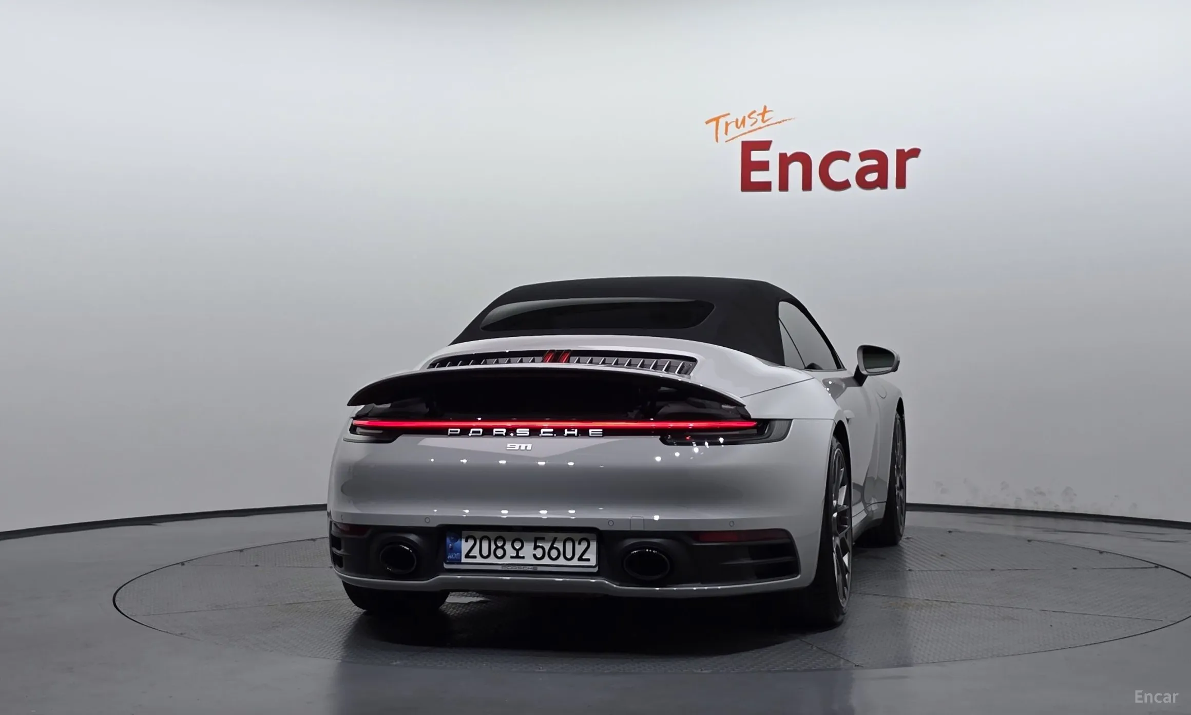 Porsche 911 (992) превью 4