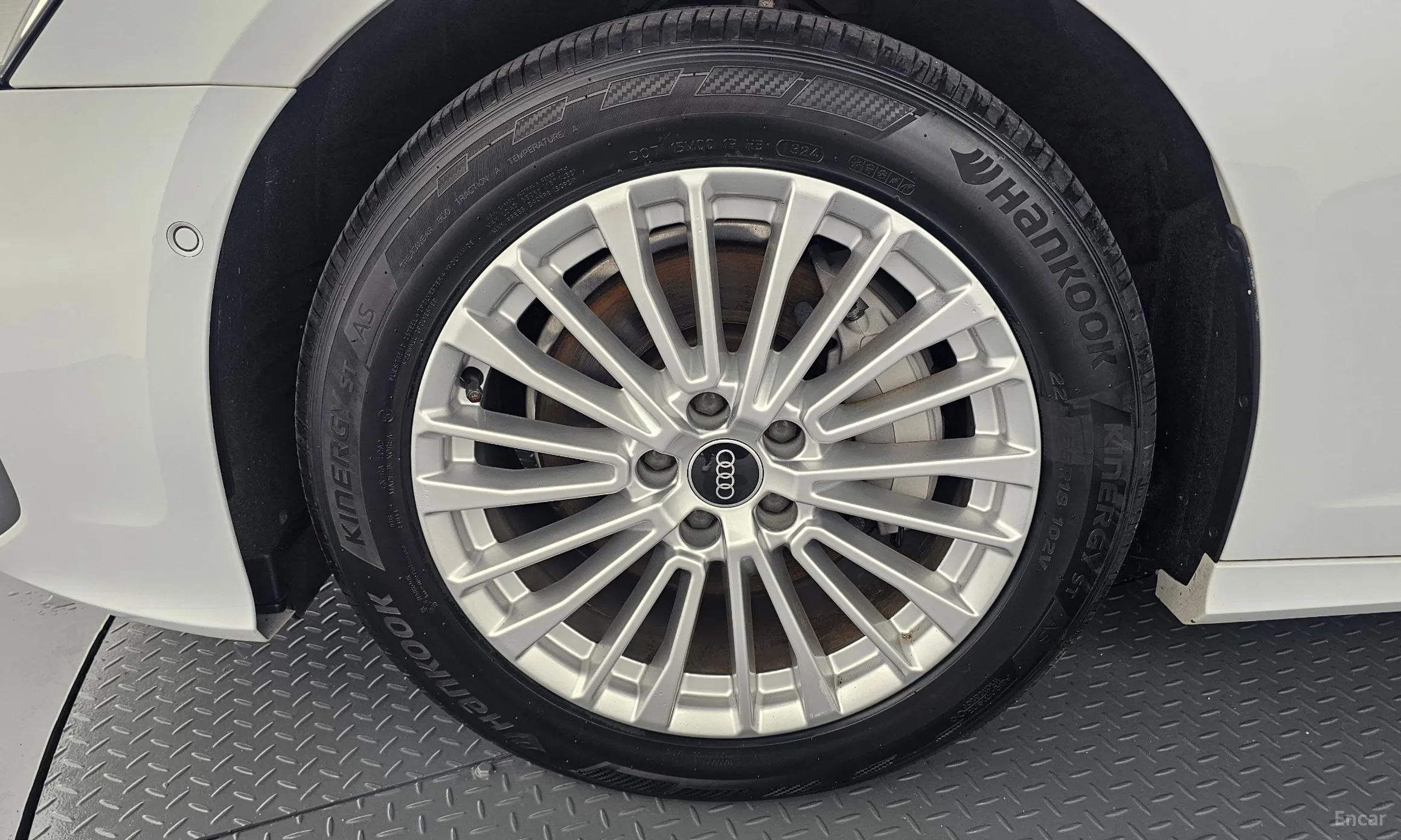 Audi A6 (C8) превью 5