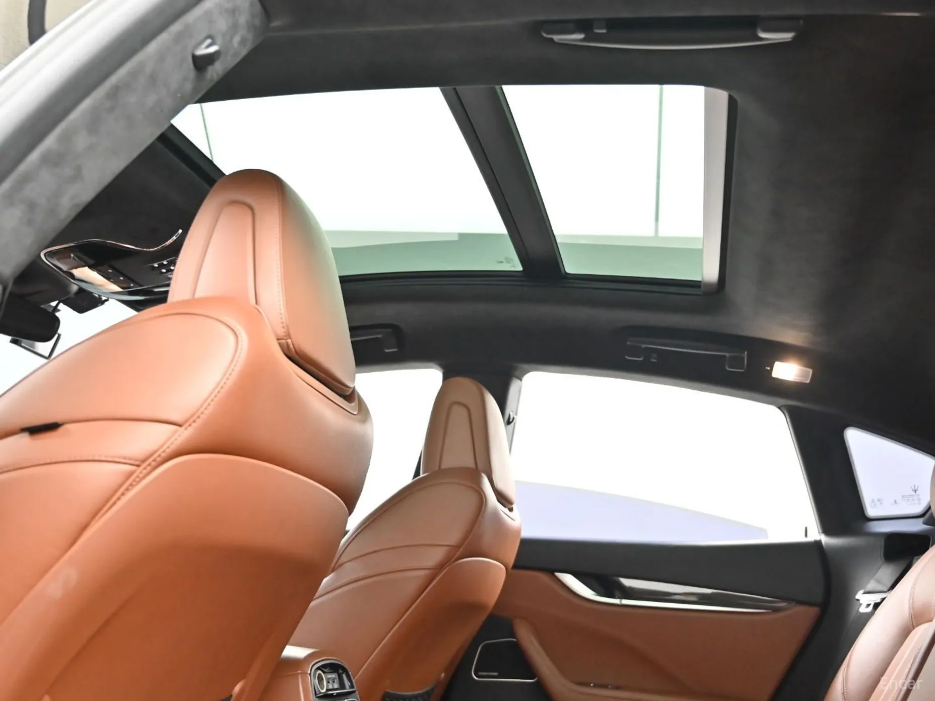 Maserati Levante превью 18