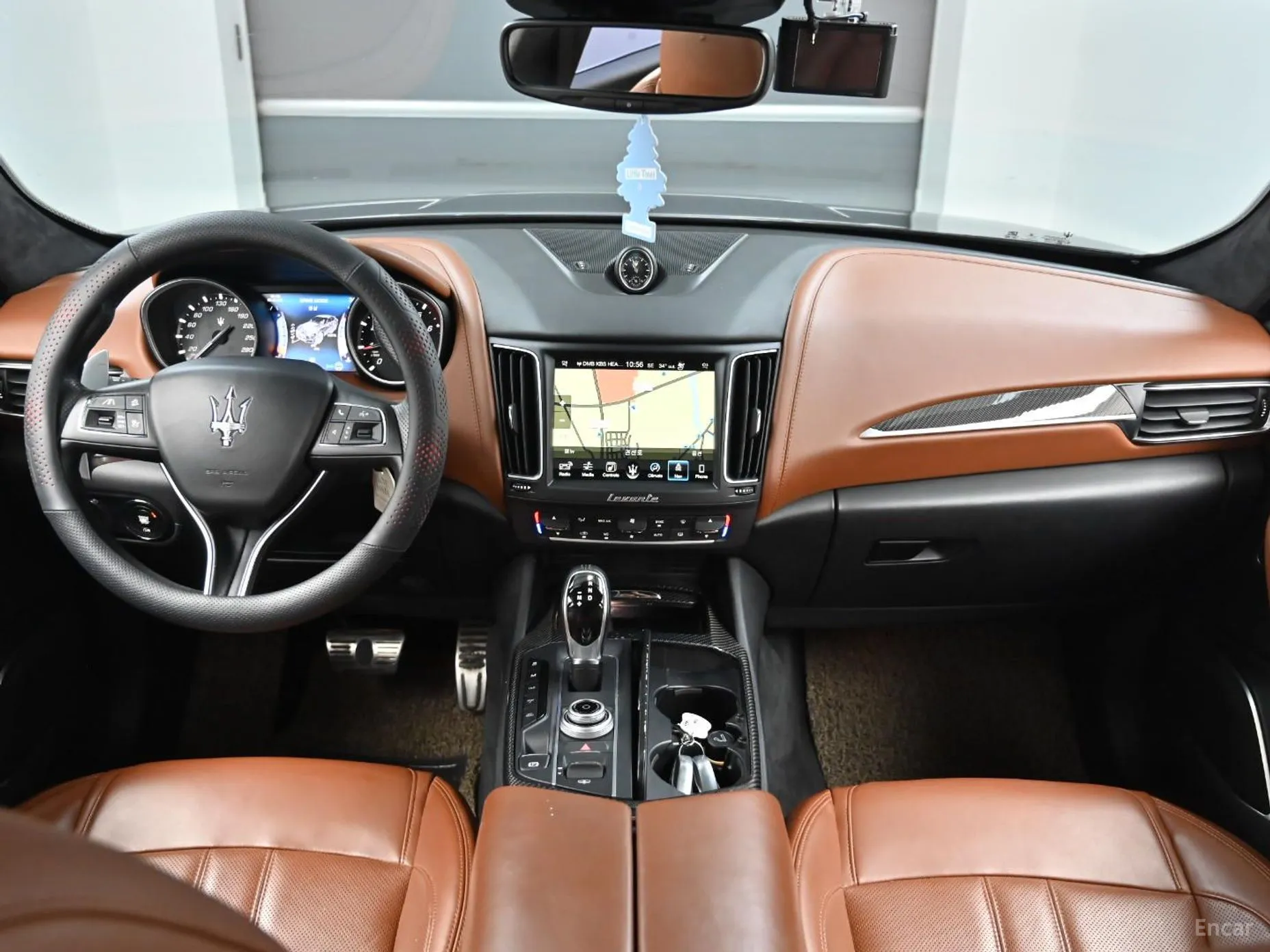 Maserati Levante превью 7