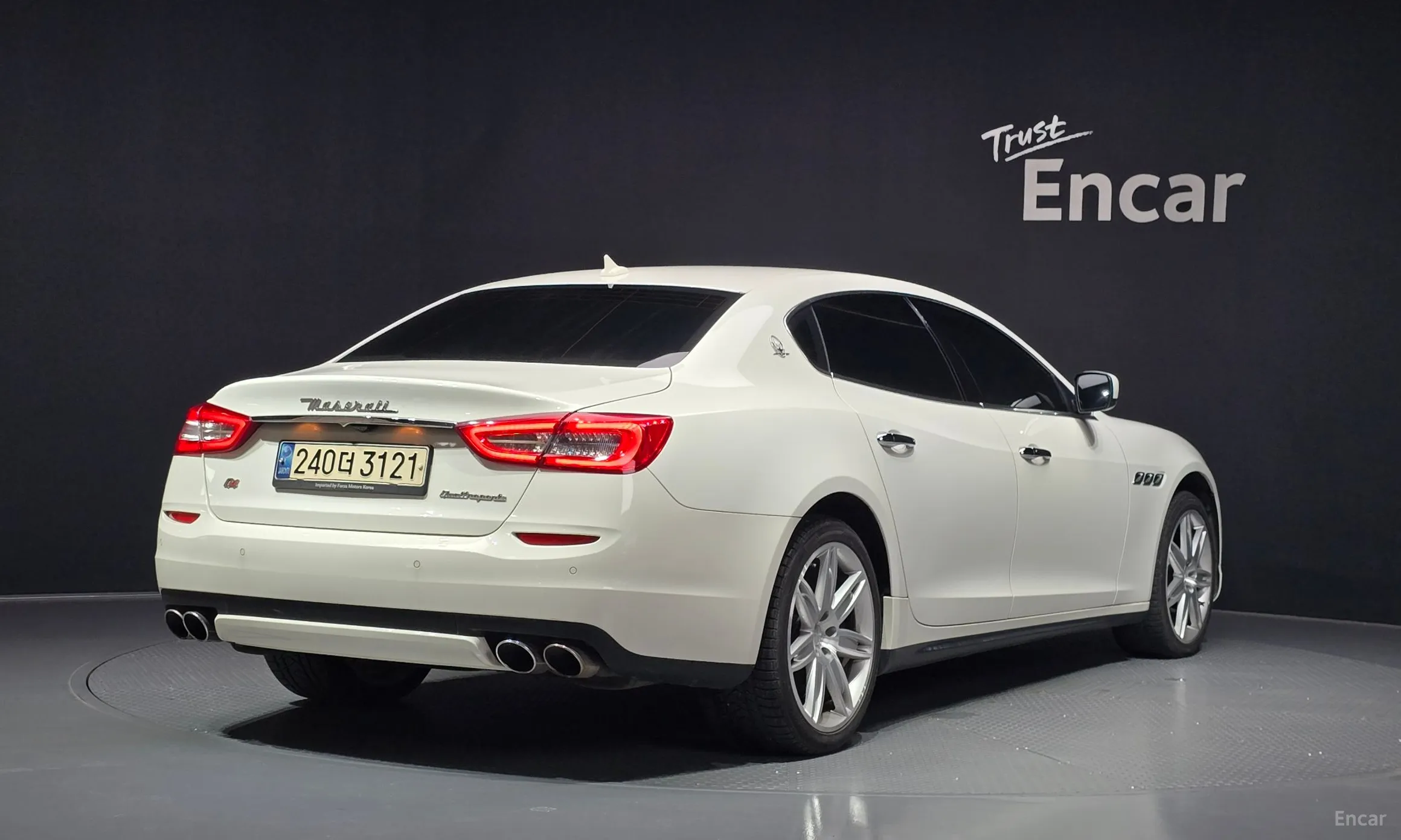 Maserati Quattroporte превью 2