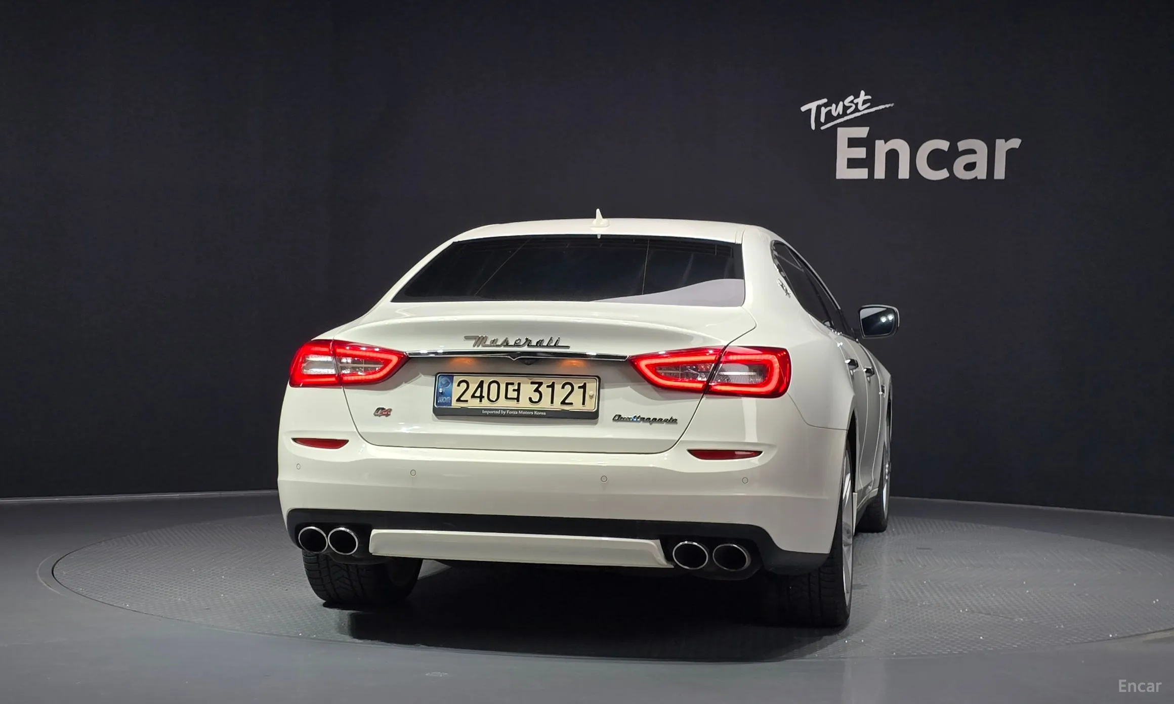 Maserati Quattroporte превью 4