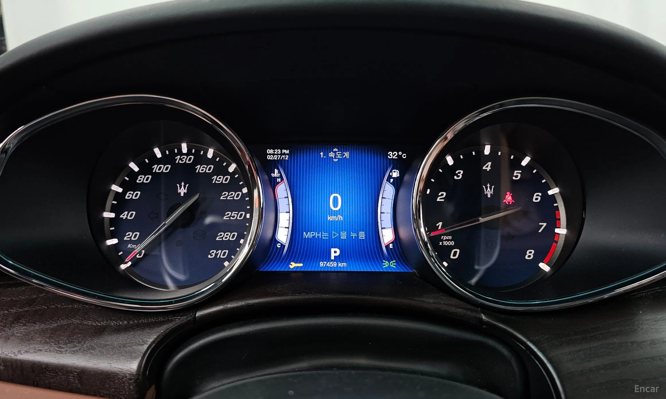 Maserati Quattroporte превью 8