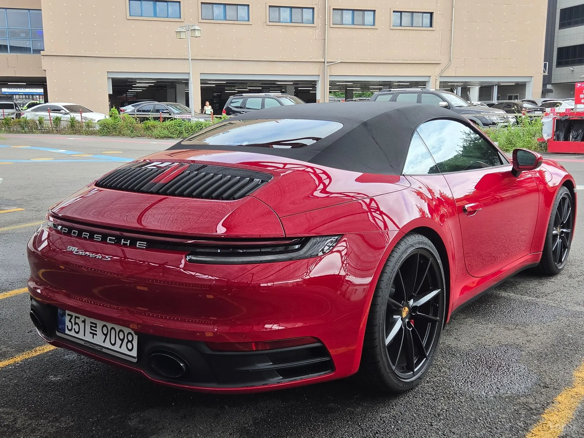 Porsche 911 (992)
