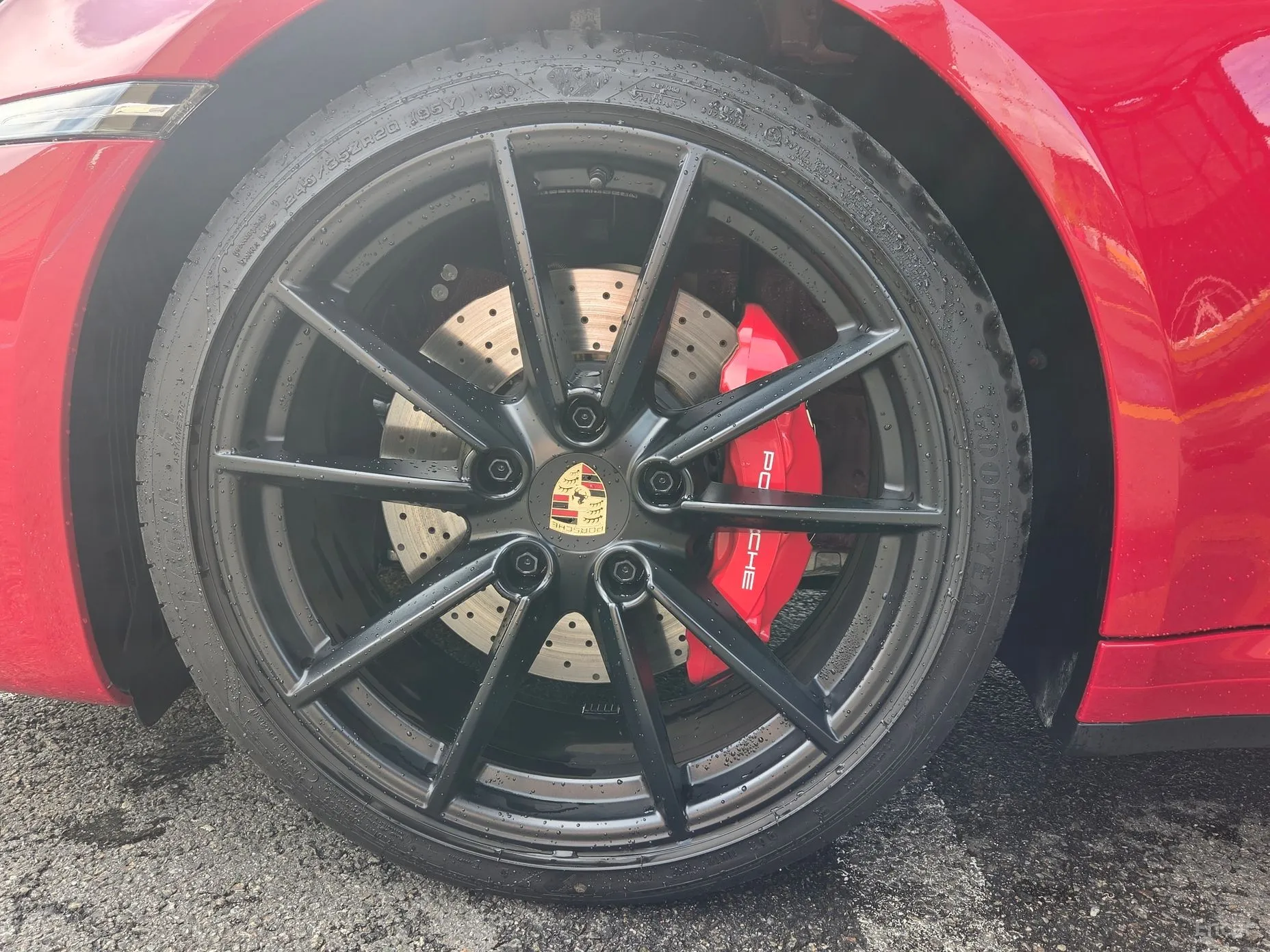 Porsche 911 (992) превью 5