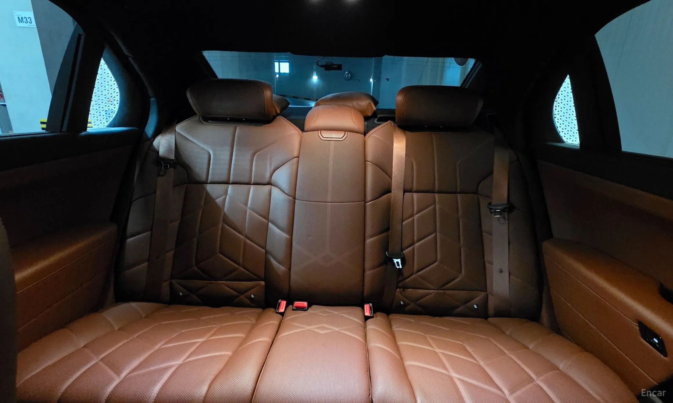 BMW 7 Series (G70) превью 10