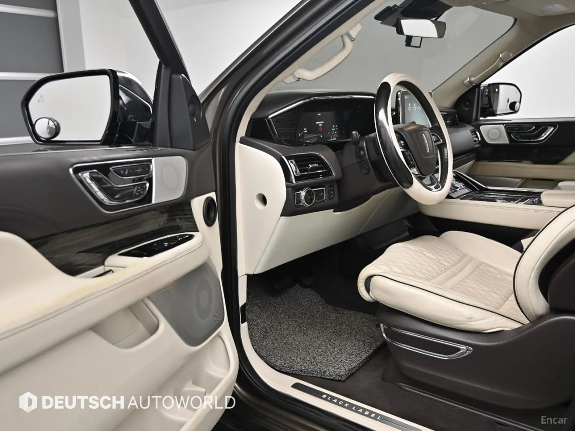 Lincoln Navigator 4th generation превью 11