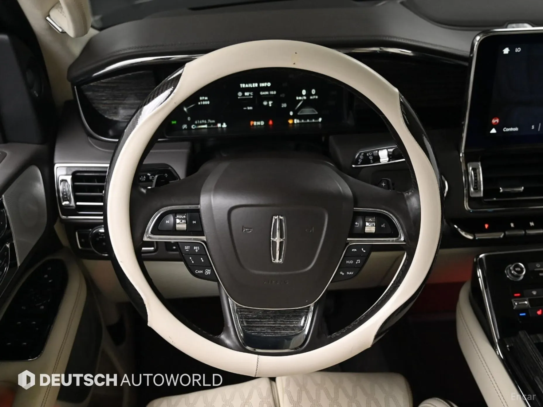 Lincoln Navigator 4th generation превью 13