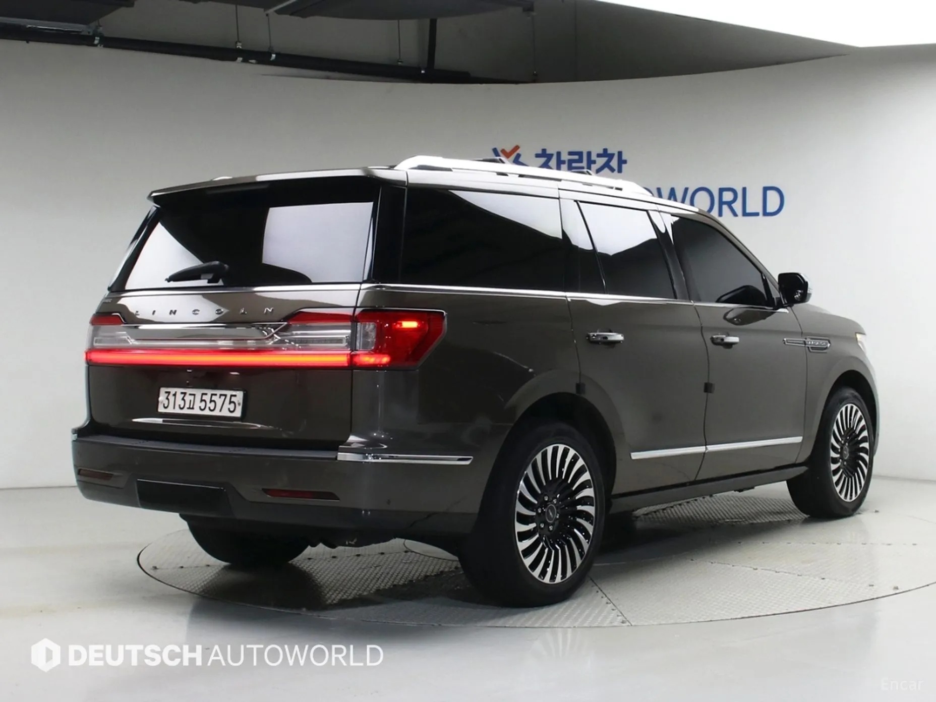 Lincoln Navigator 4th generation