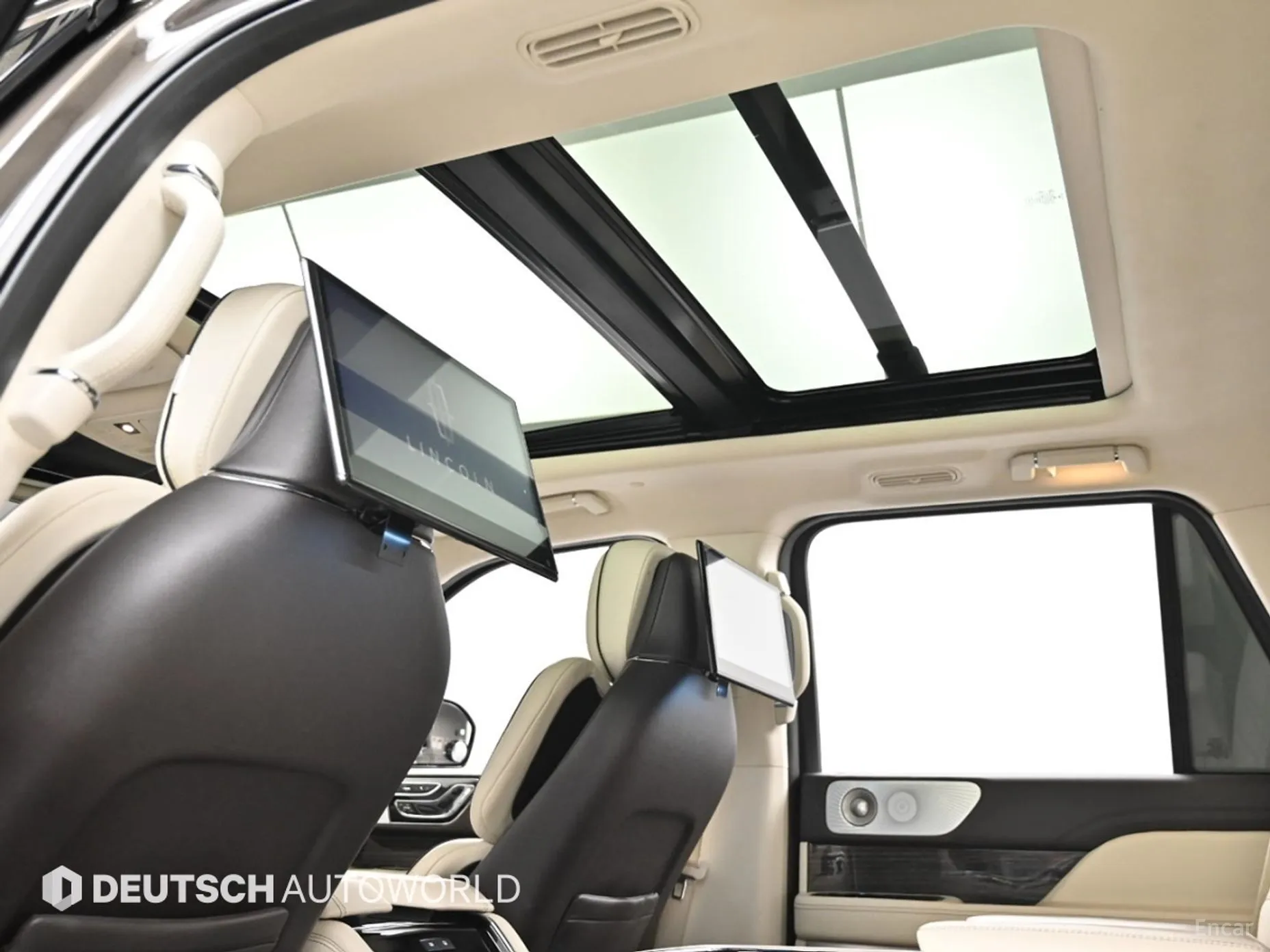 Lincoln Navigator 4th generation превью 18