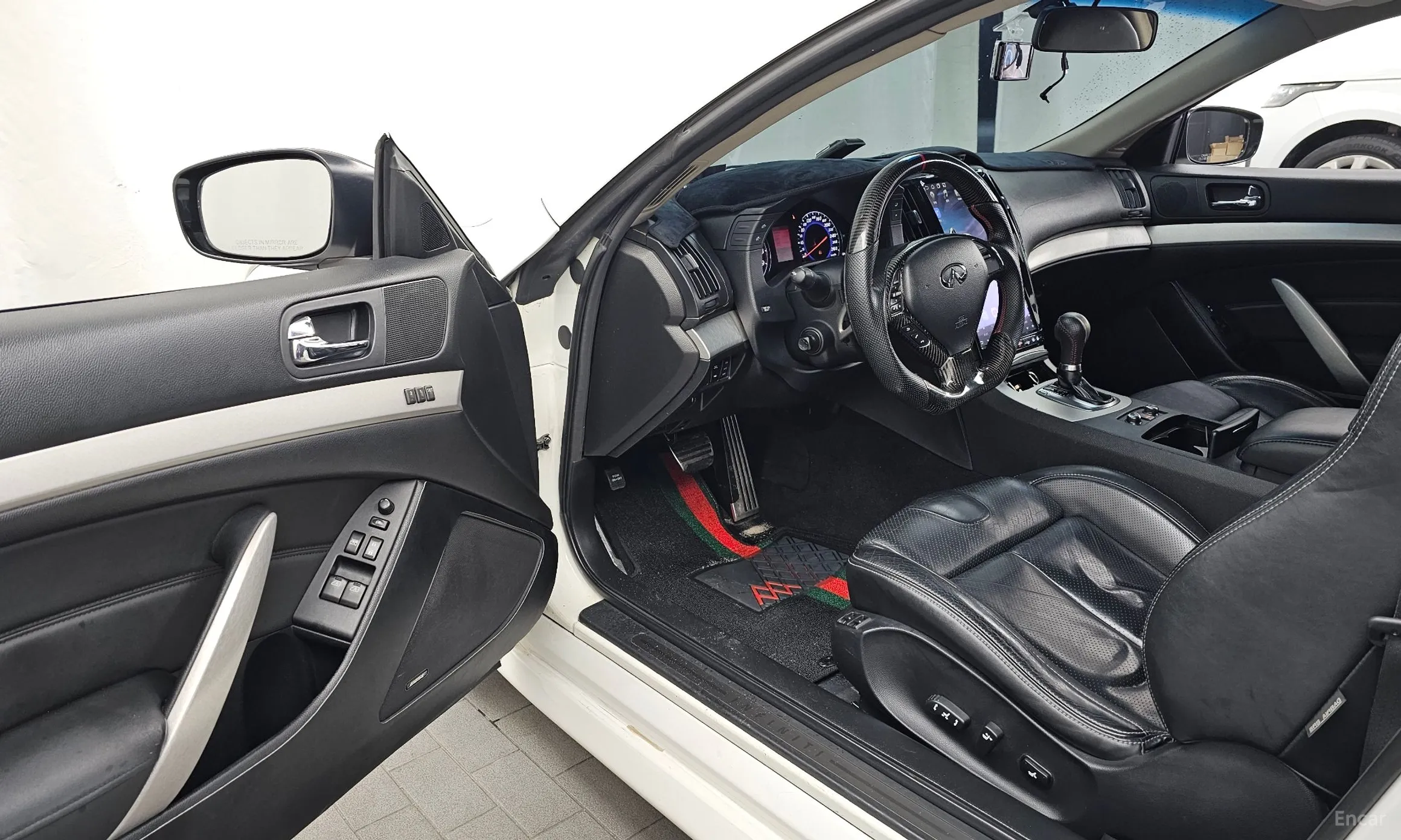 Infiniti G37 превью 10