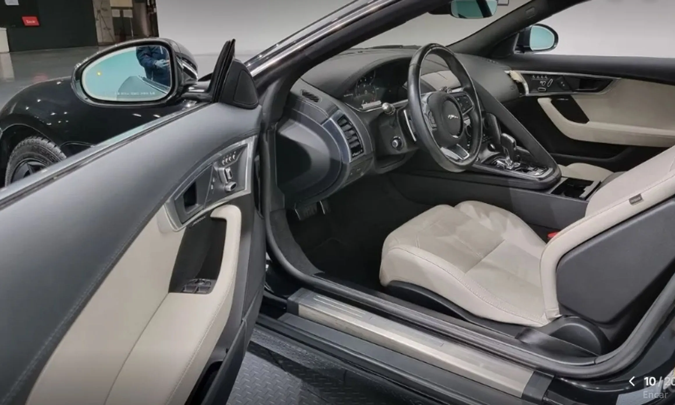 Jaguar F-TYPE превью 10