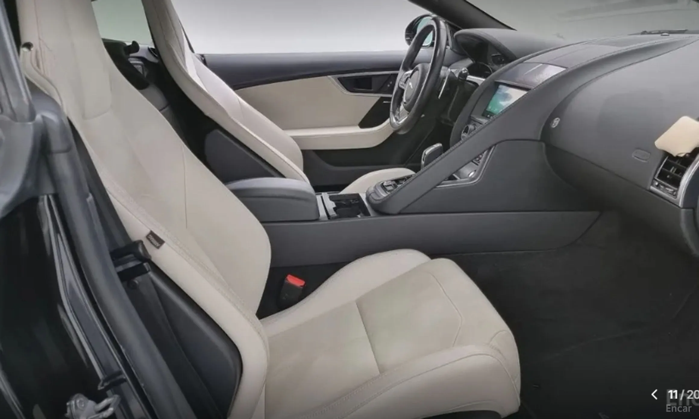 Jaguar F-TYPE превью 11