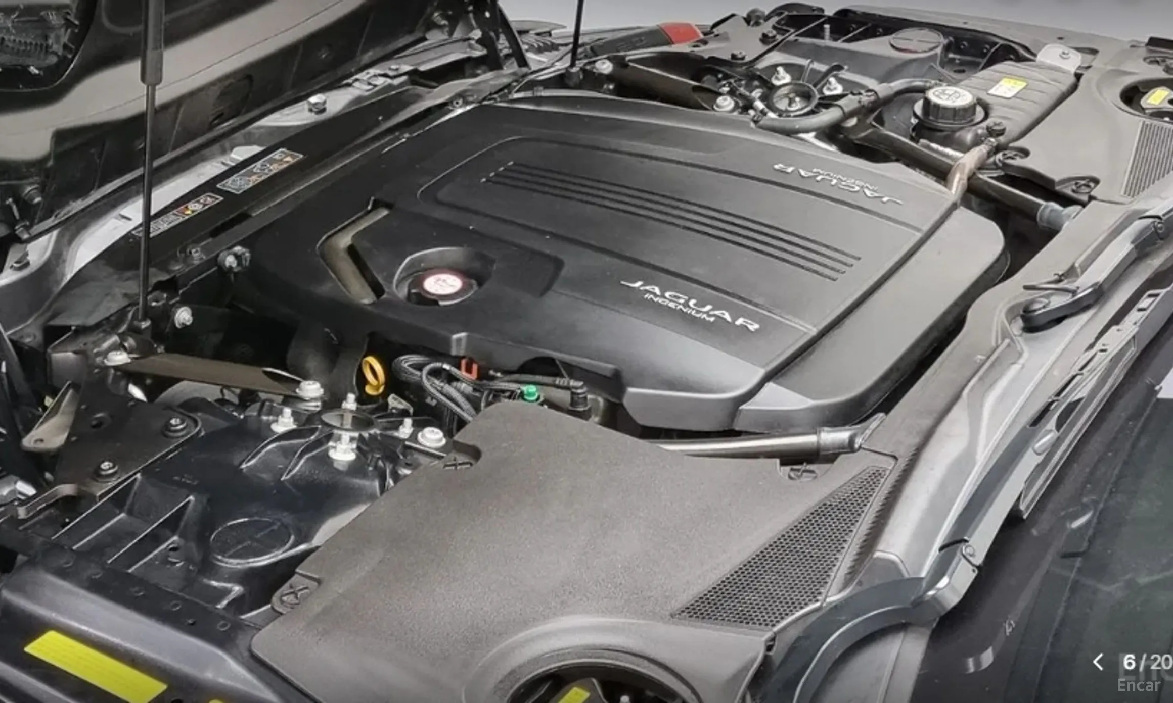Jaguar F-TYPE превью 6