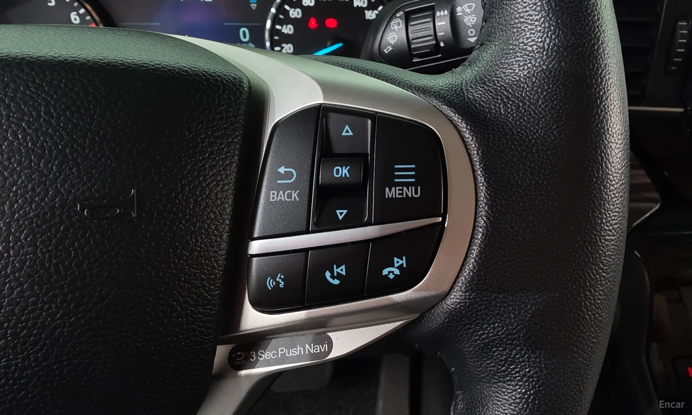 Ford Explorer 6th Generation превью 17