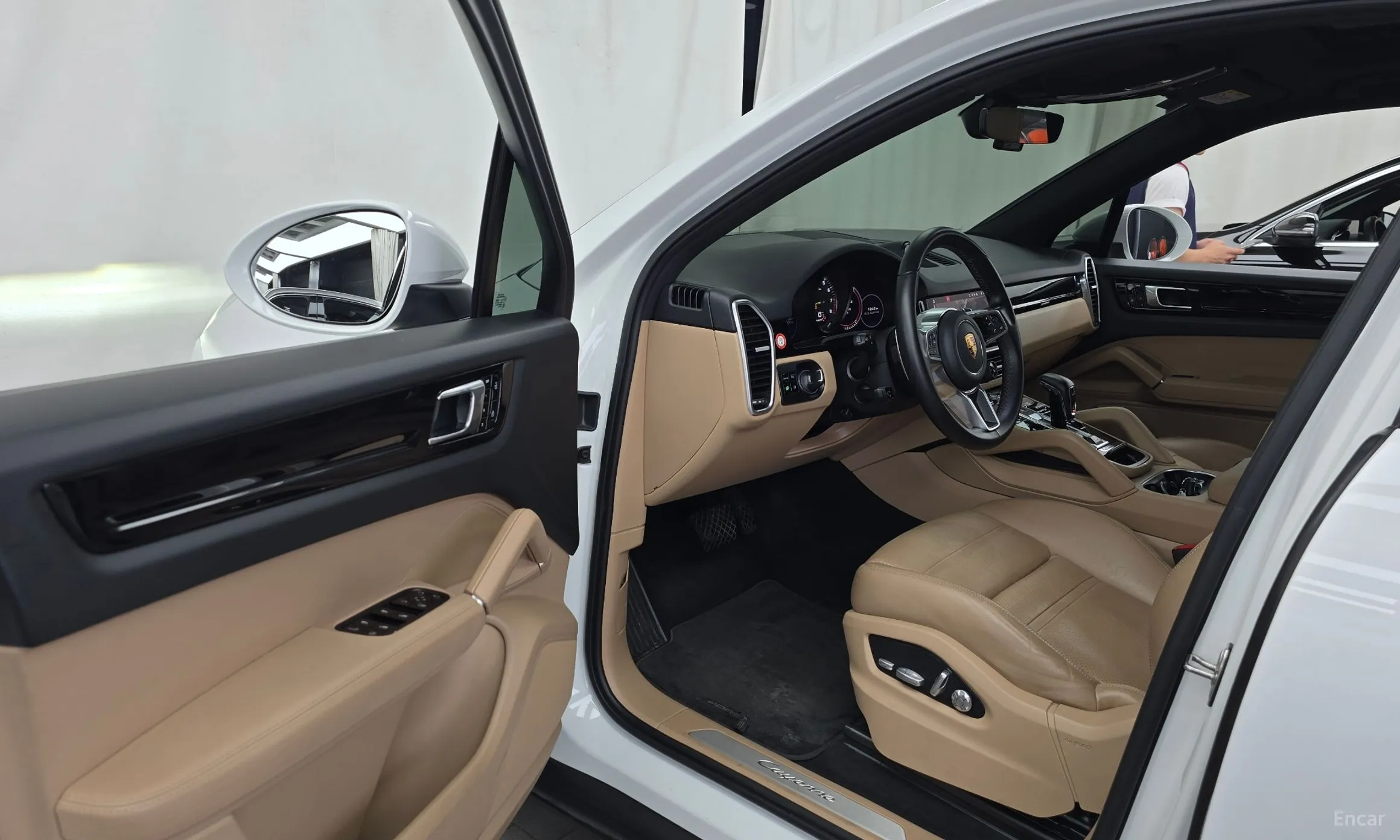 Porsche Cayenne (PO536) превью 10