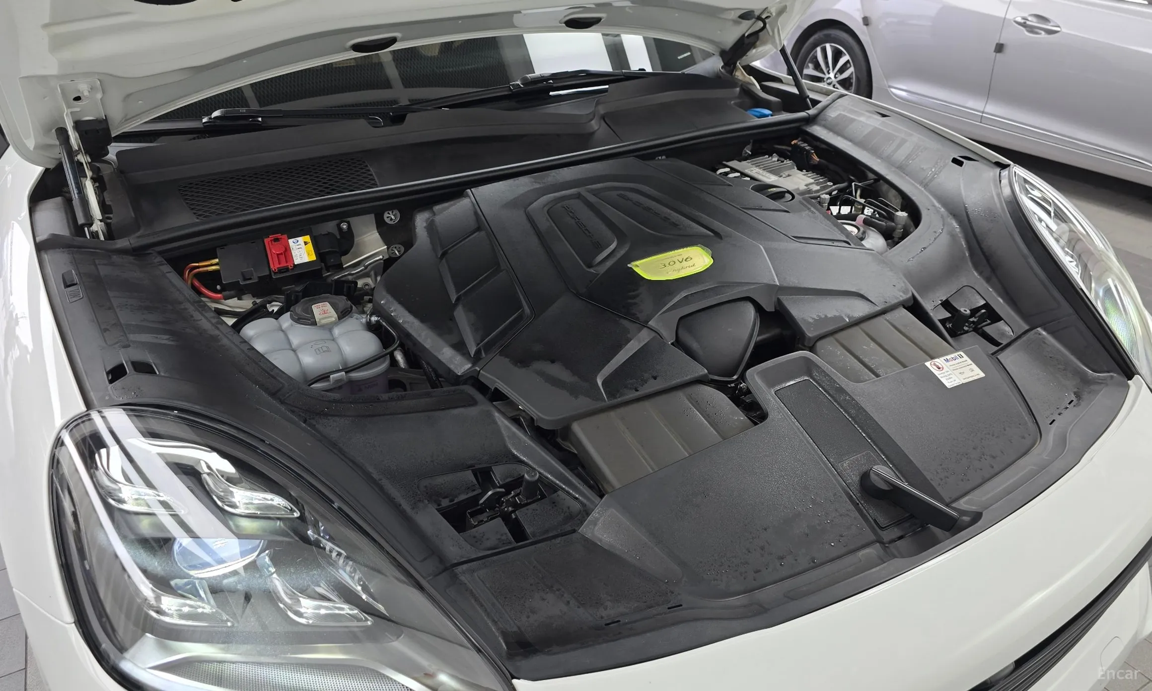 Porsche Cayenne (PO536) превью 6