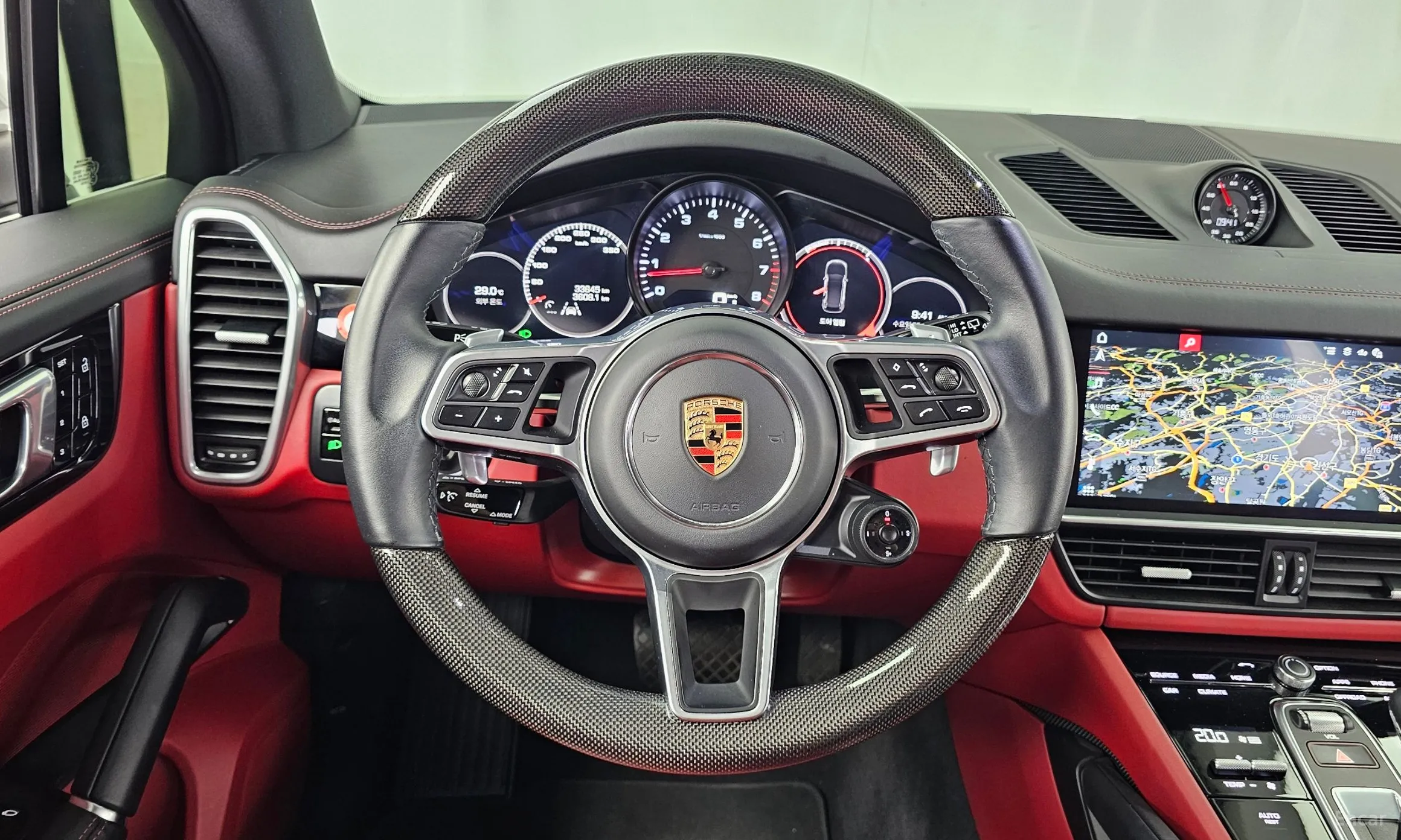 Porsche Cayenne (PO536) превью 14