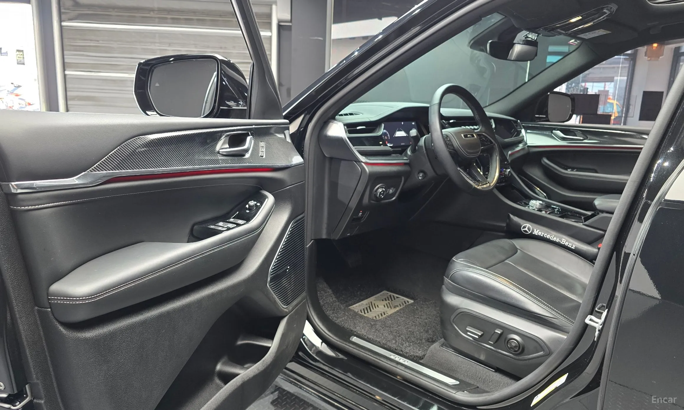 Jeep Grand Cherokee (WL) превью 10