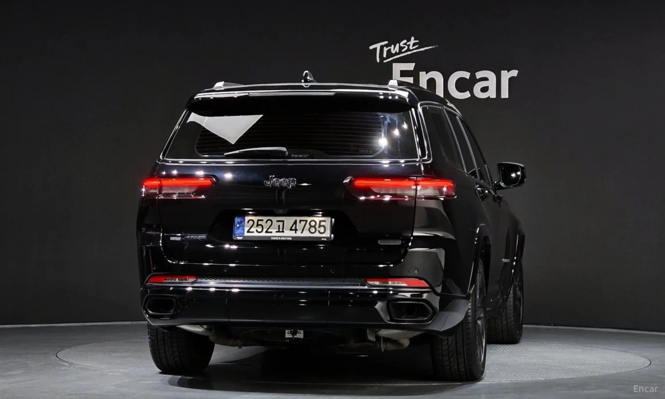 Jeep Grand Cherokee (WL) превью 4