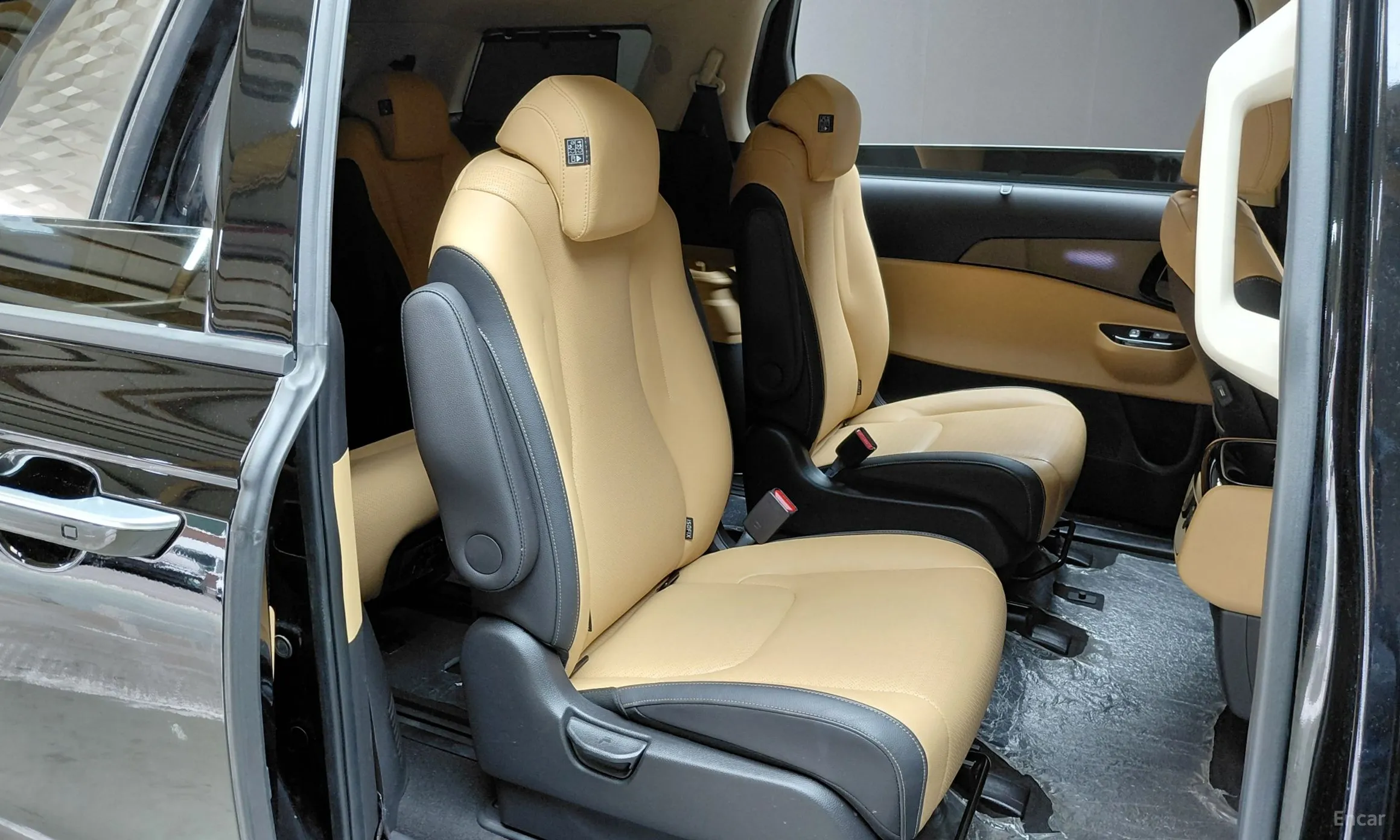 Kia Carnival Gen 4 превью 11