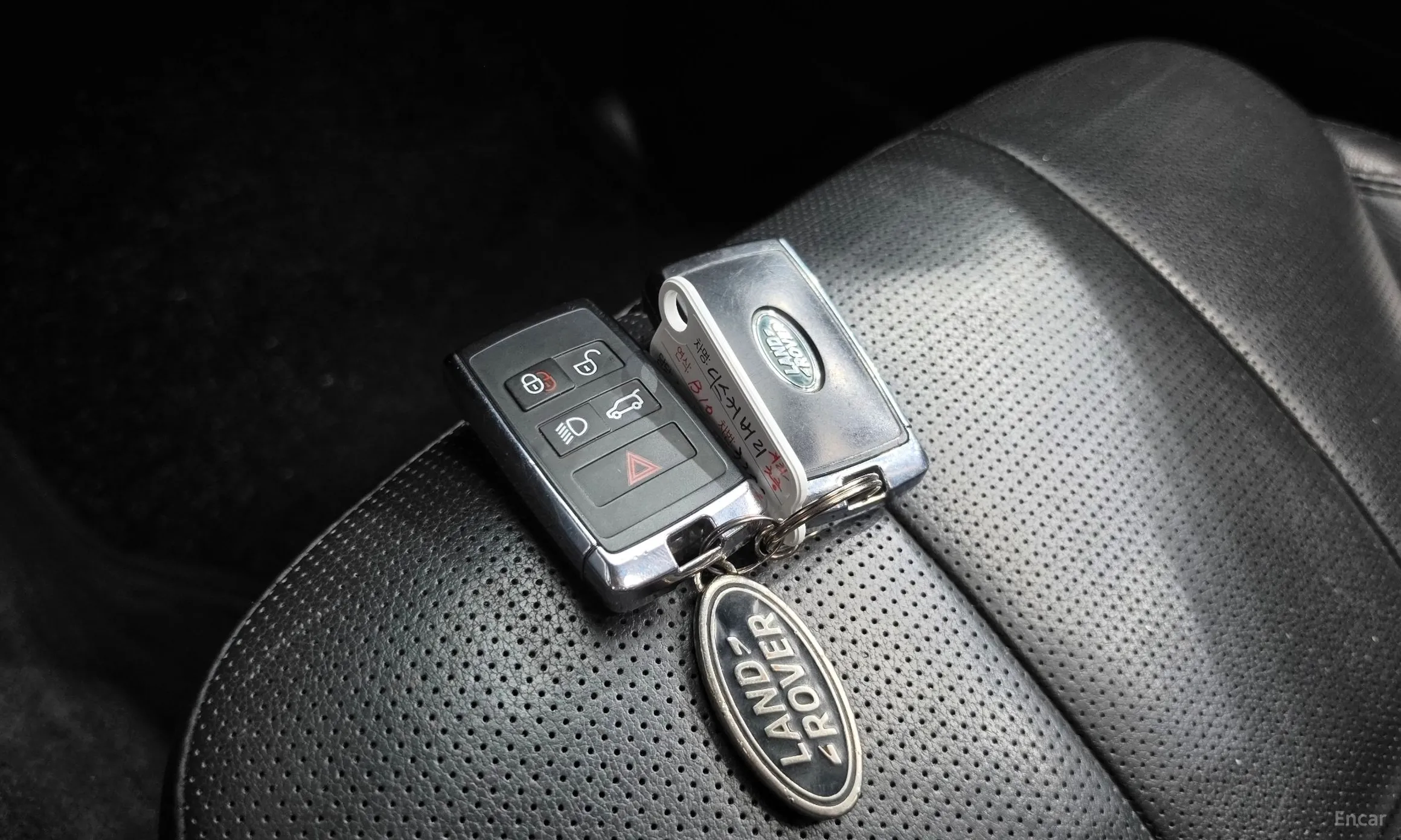 Land Rover Discovery 5 превью 15