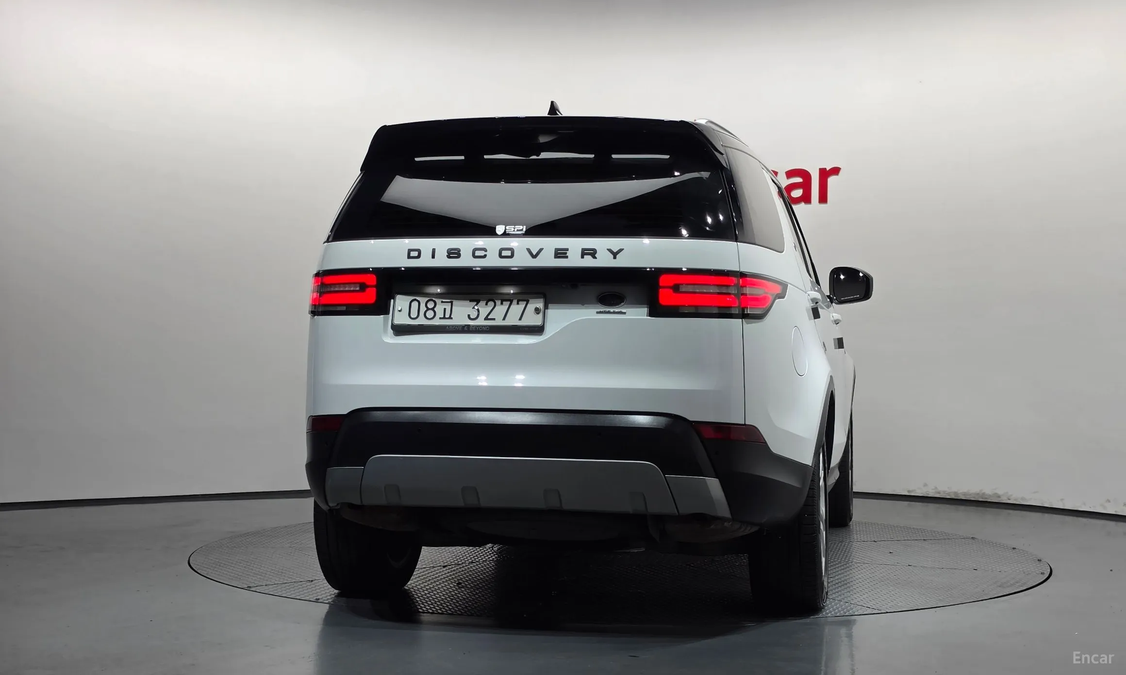 Land Rover Discovery 5 превью 4