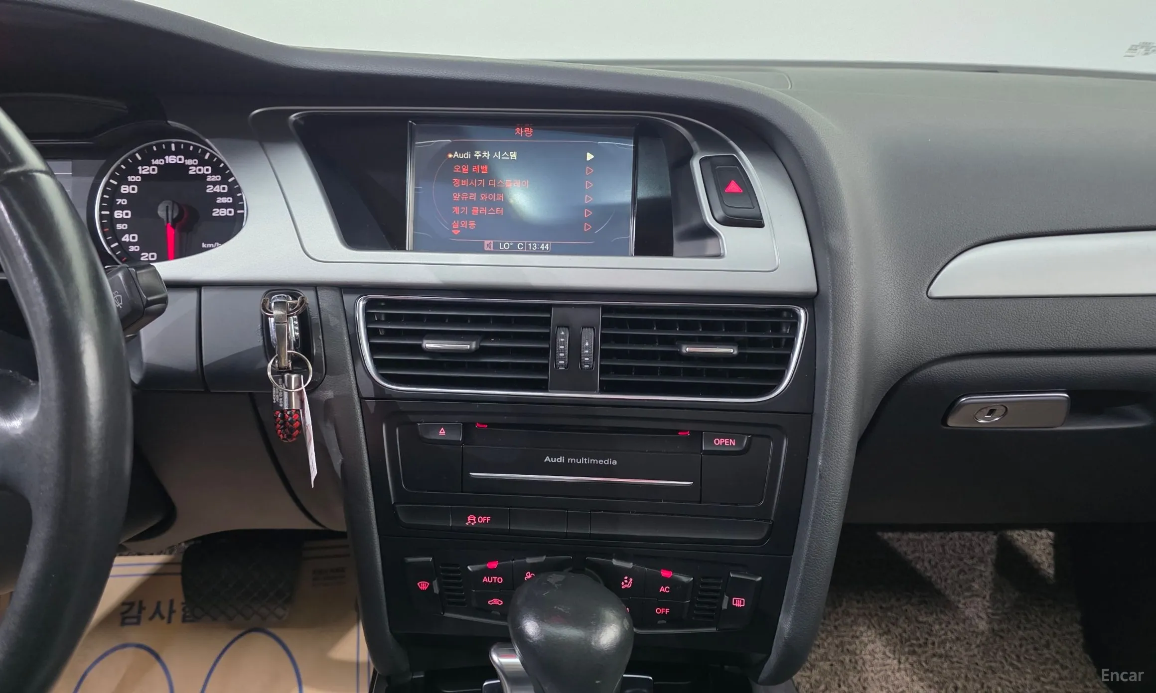 Audi New A4 превью 14