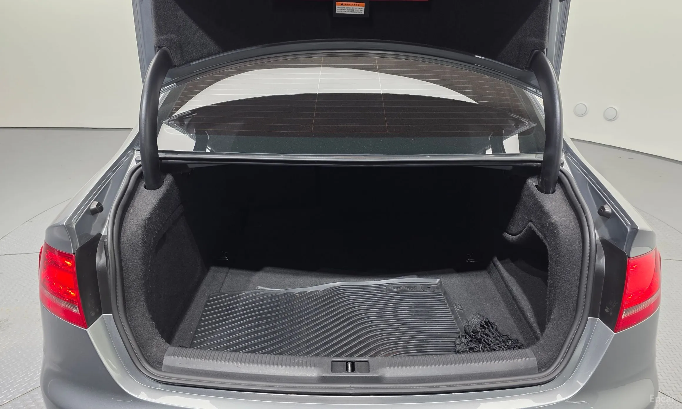 Audi New A4 превью 20