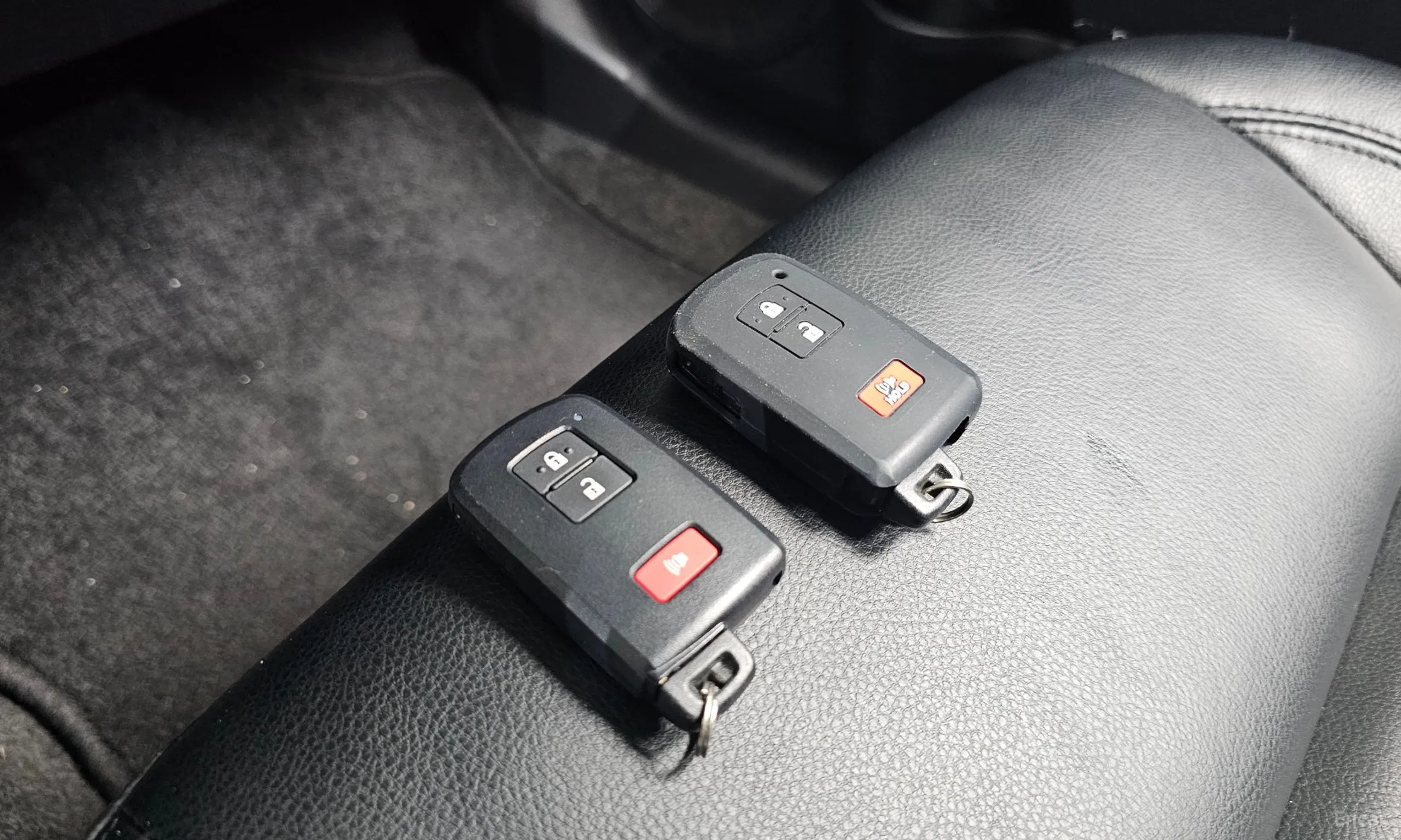 Toyota Prius C превью 15