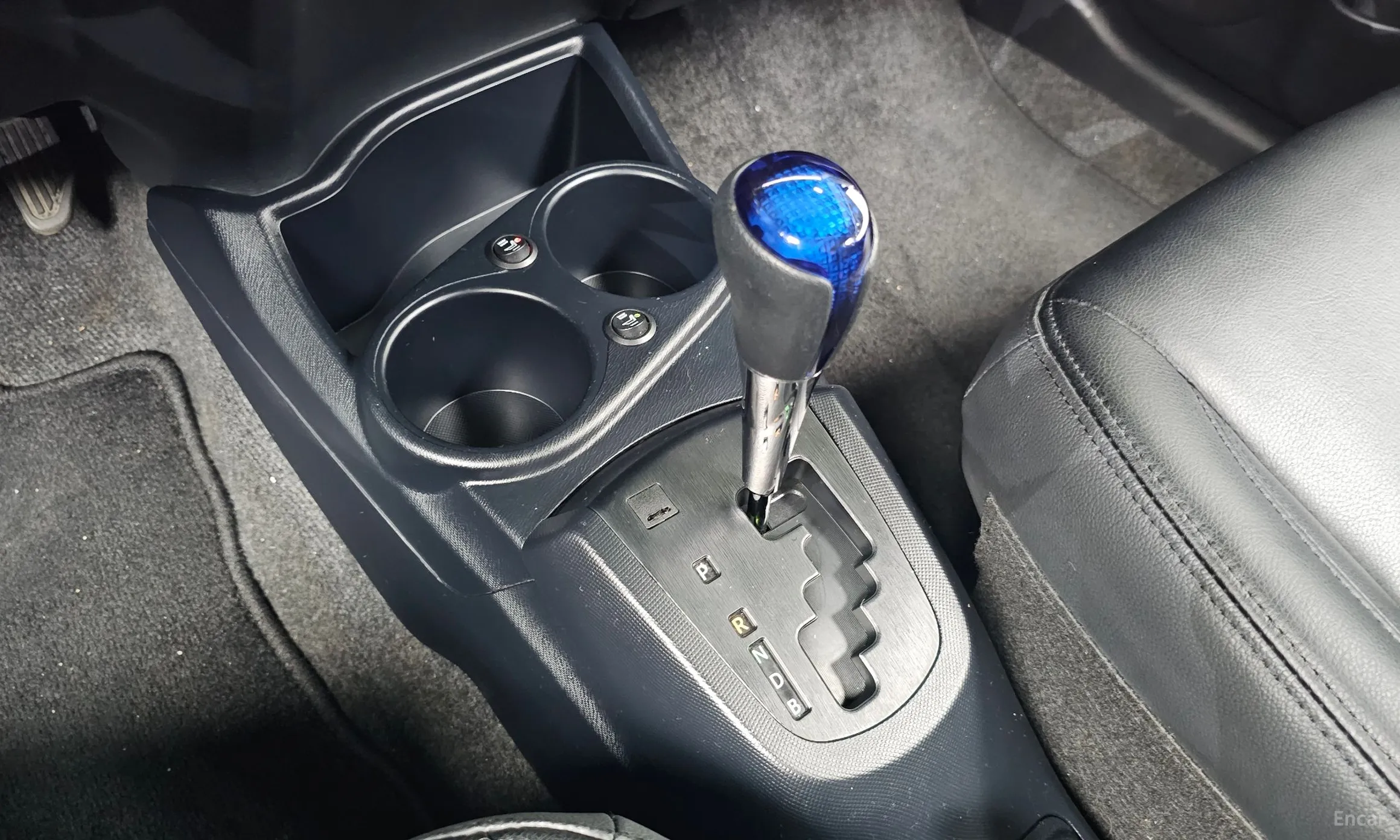 Toyota Prius C превью 9