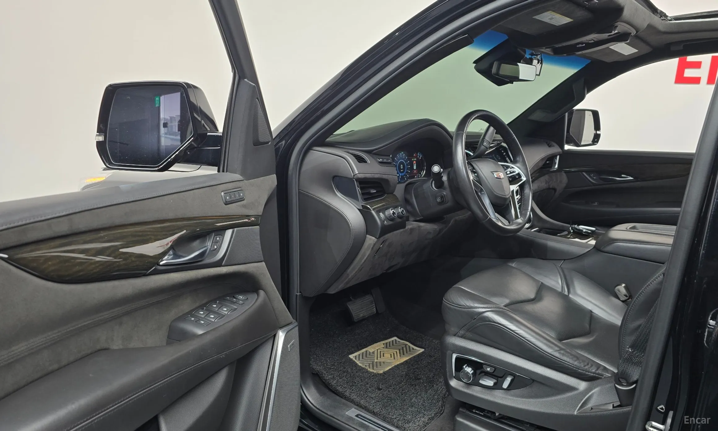Cadillac Escalade превью 10