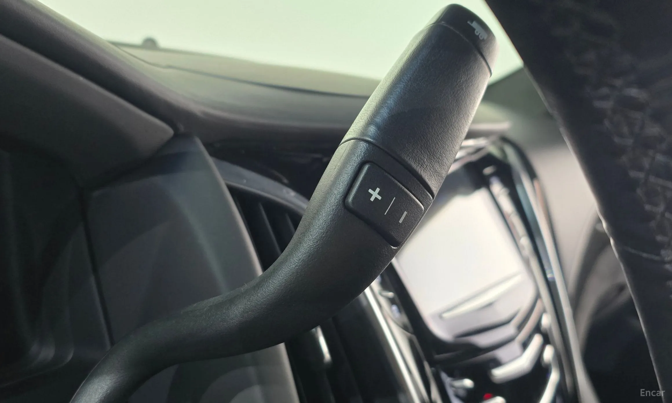 Cadillac Escalade превью 9