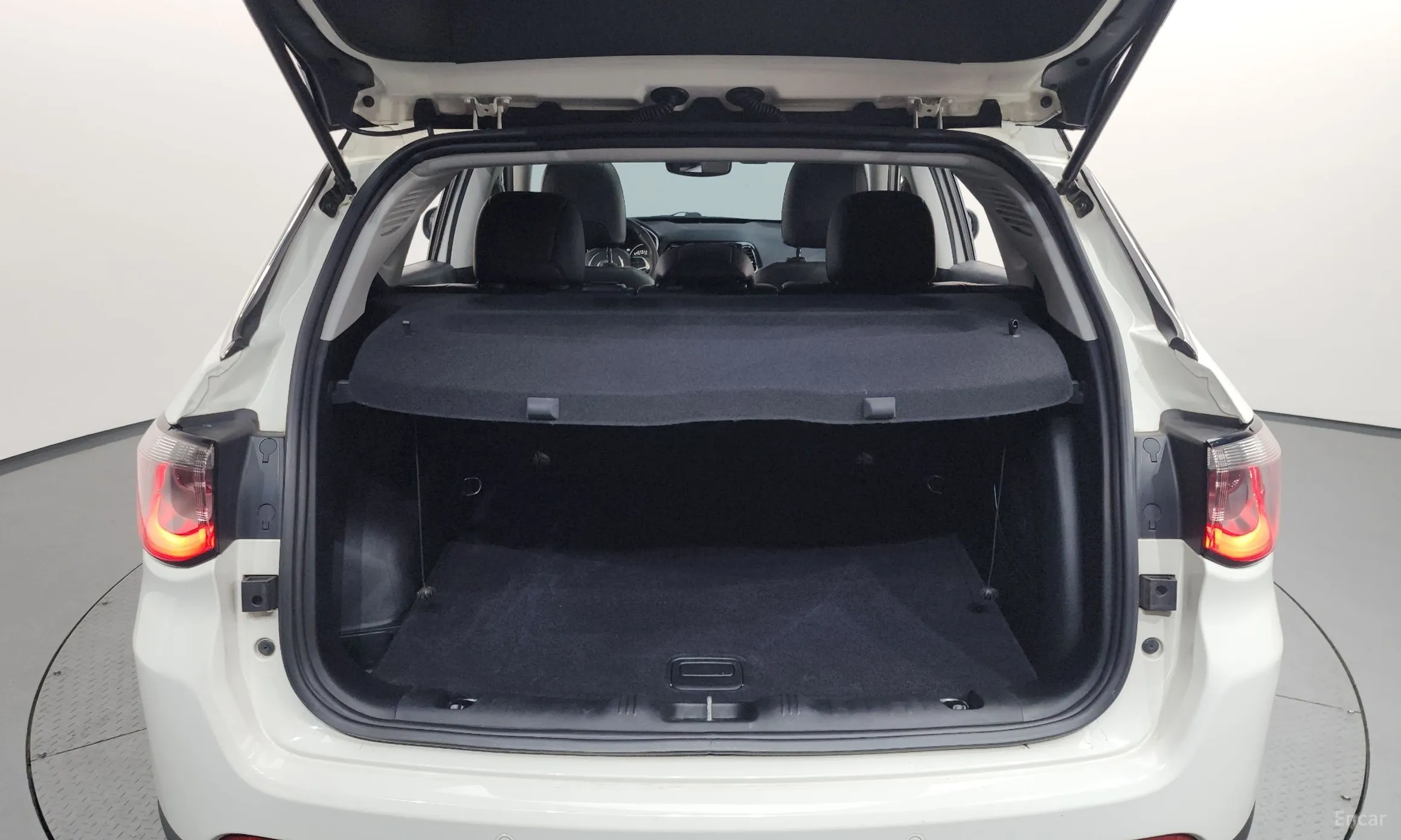 Jeep Compass 2nd Generation превью 19