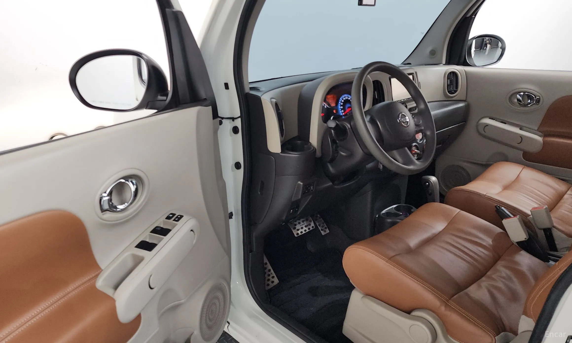 Nissan Cube превью 10